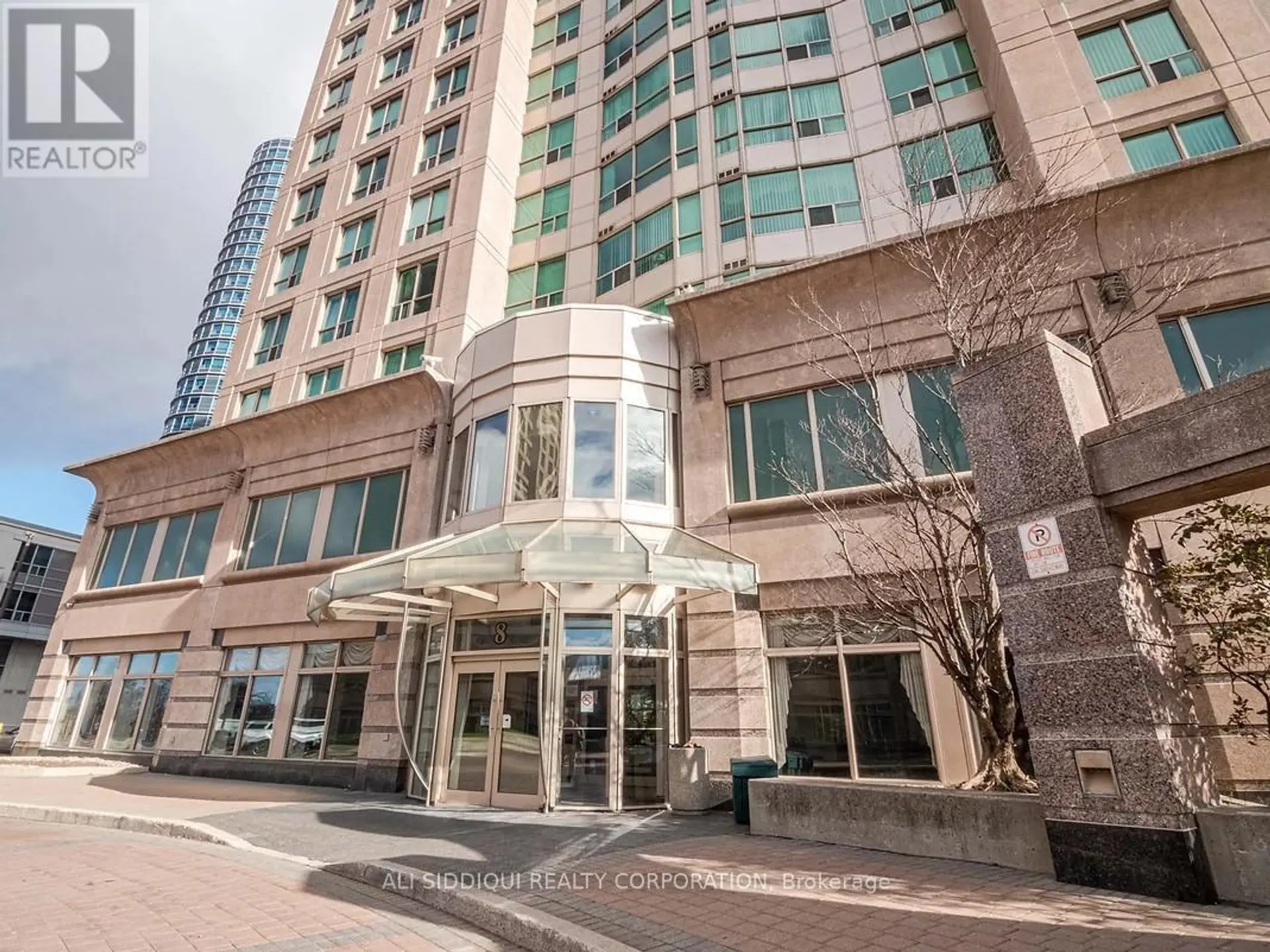 #1513 8 LEE CENTRE DRIVE - Image 2