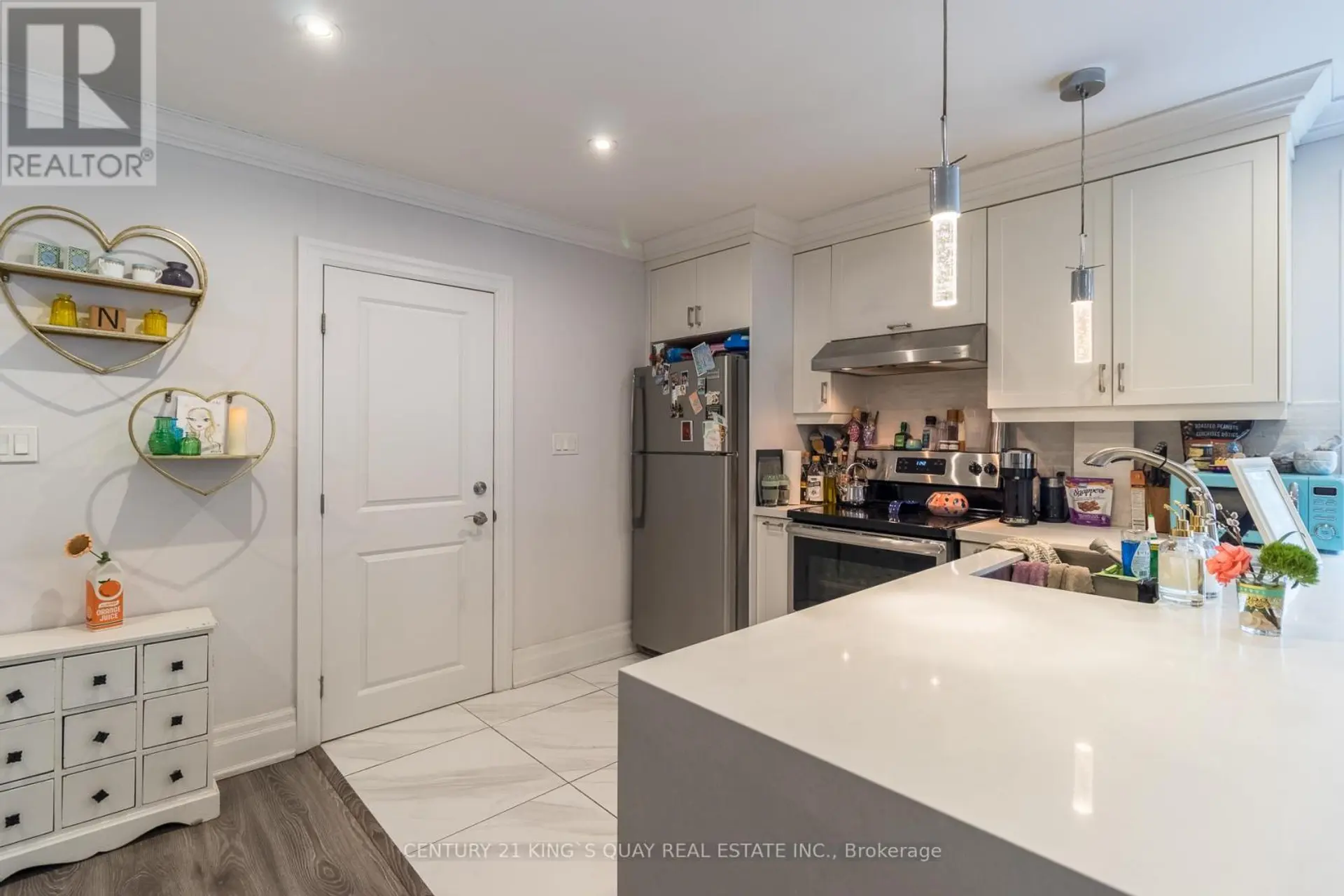 301 CLEVELAND STREET - Image 8