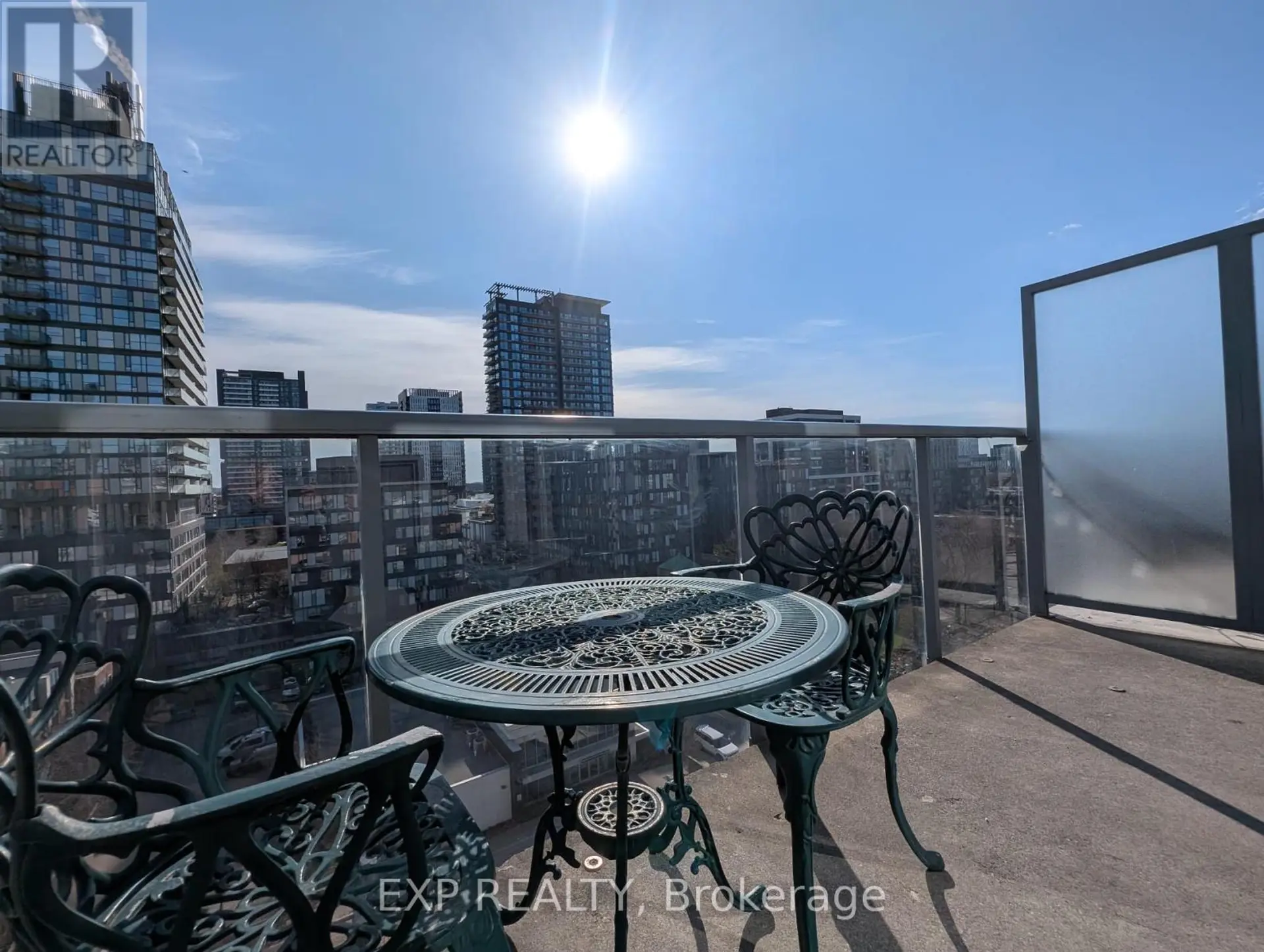 #917 25 COLE STREET - Image 10