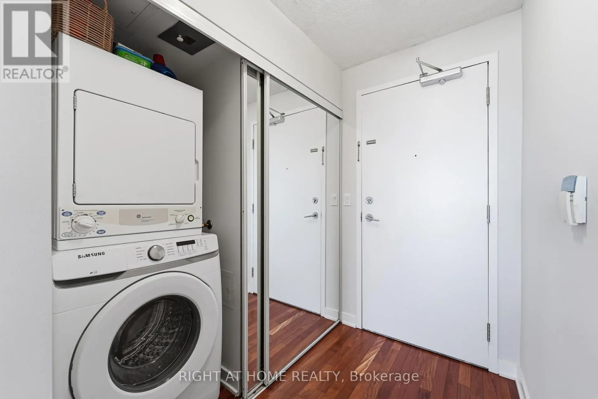 #1612 38 LEE CENTRE DRIVE - Image 3