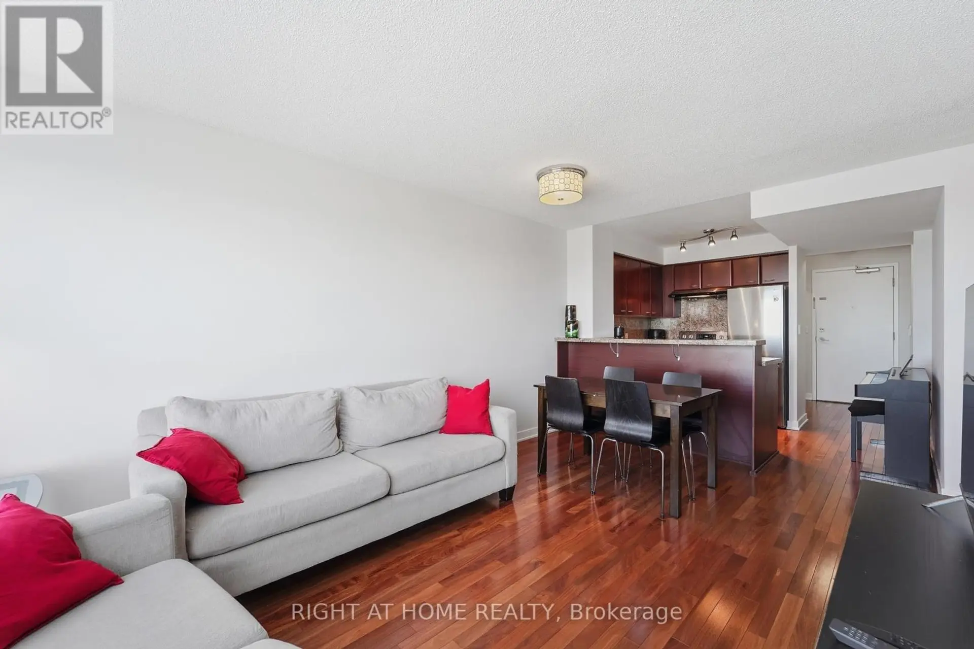 #1612 38 LEE CENTRE DRIVE - Image 7