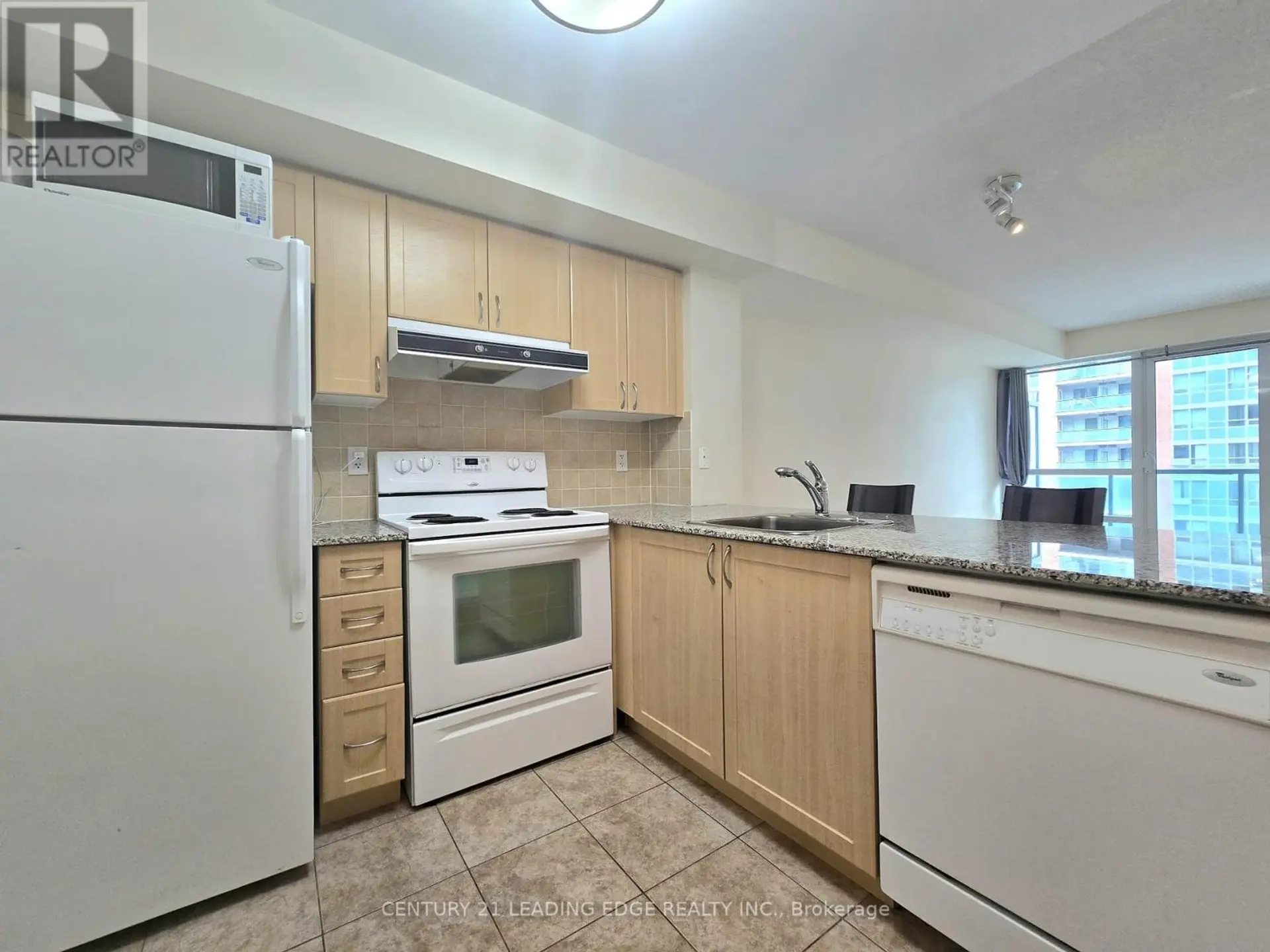 #810 55 SOUTH TOWN CENTRE BOULEVARD - Image 5