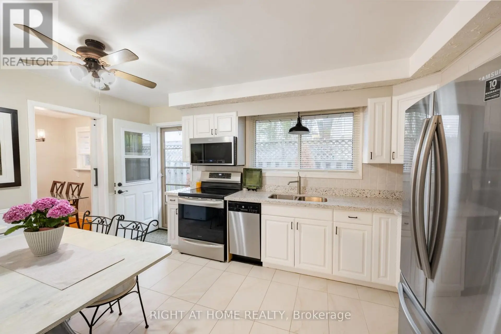 323 LINDAN AVENUE - Image 2