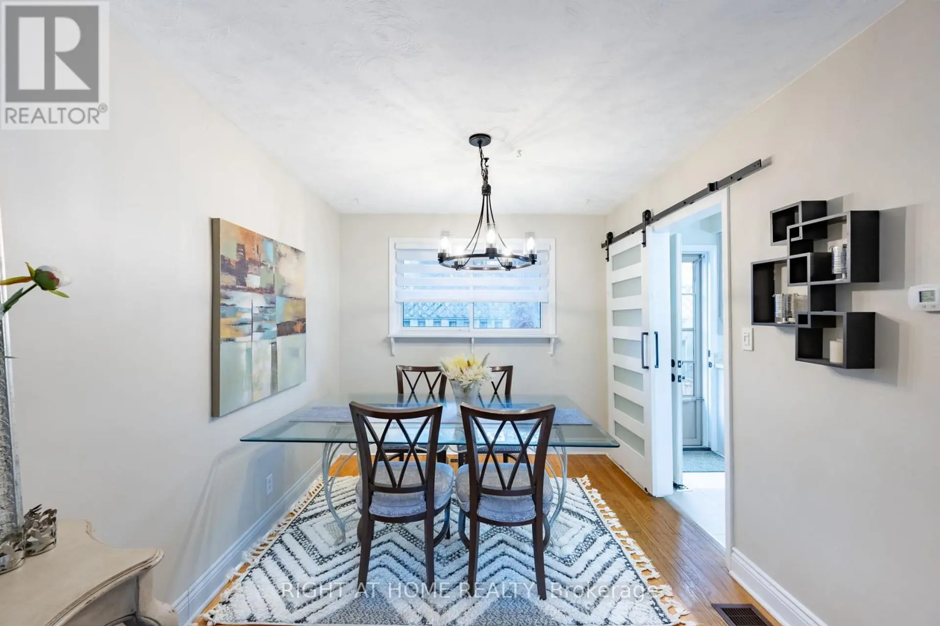 323 LINDAN AVENUE - Image 6