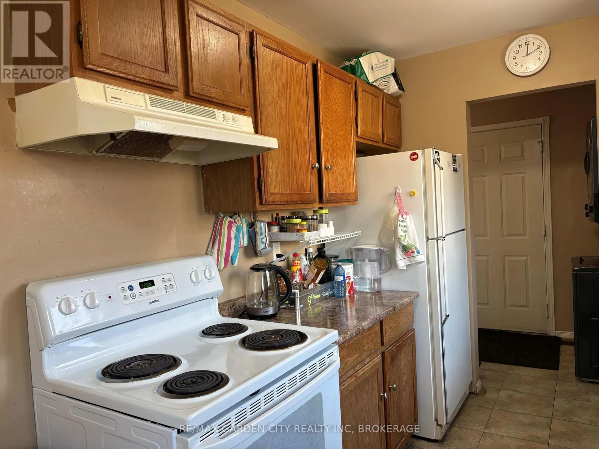23 POPLAR CRESCENT - Image 6
