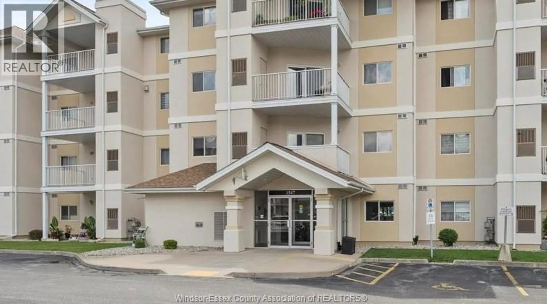 #211 1547 Grand Marais ROAD West - Image 2