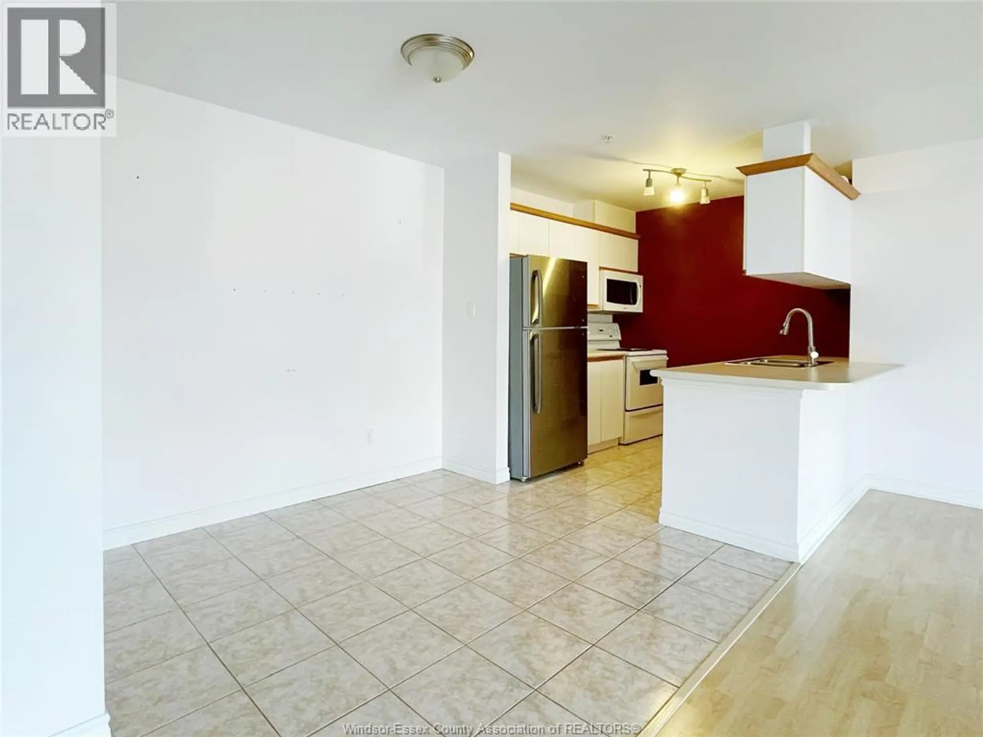 #211 1547 Grand Marais ROAD West - Image 5