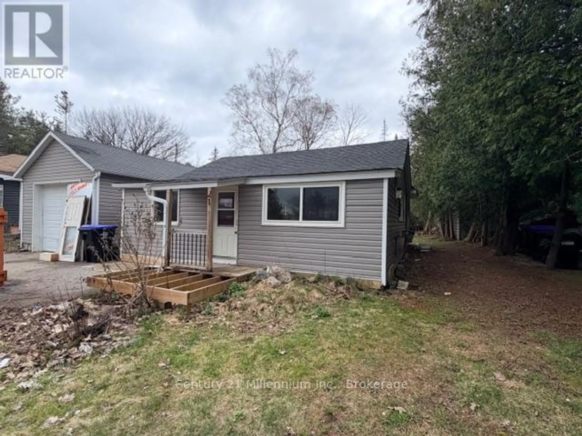 21 74TH STREET S - Image 1