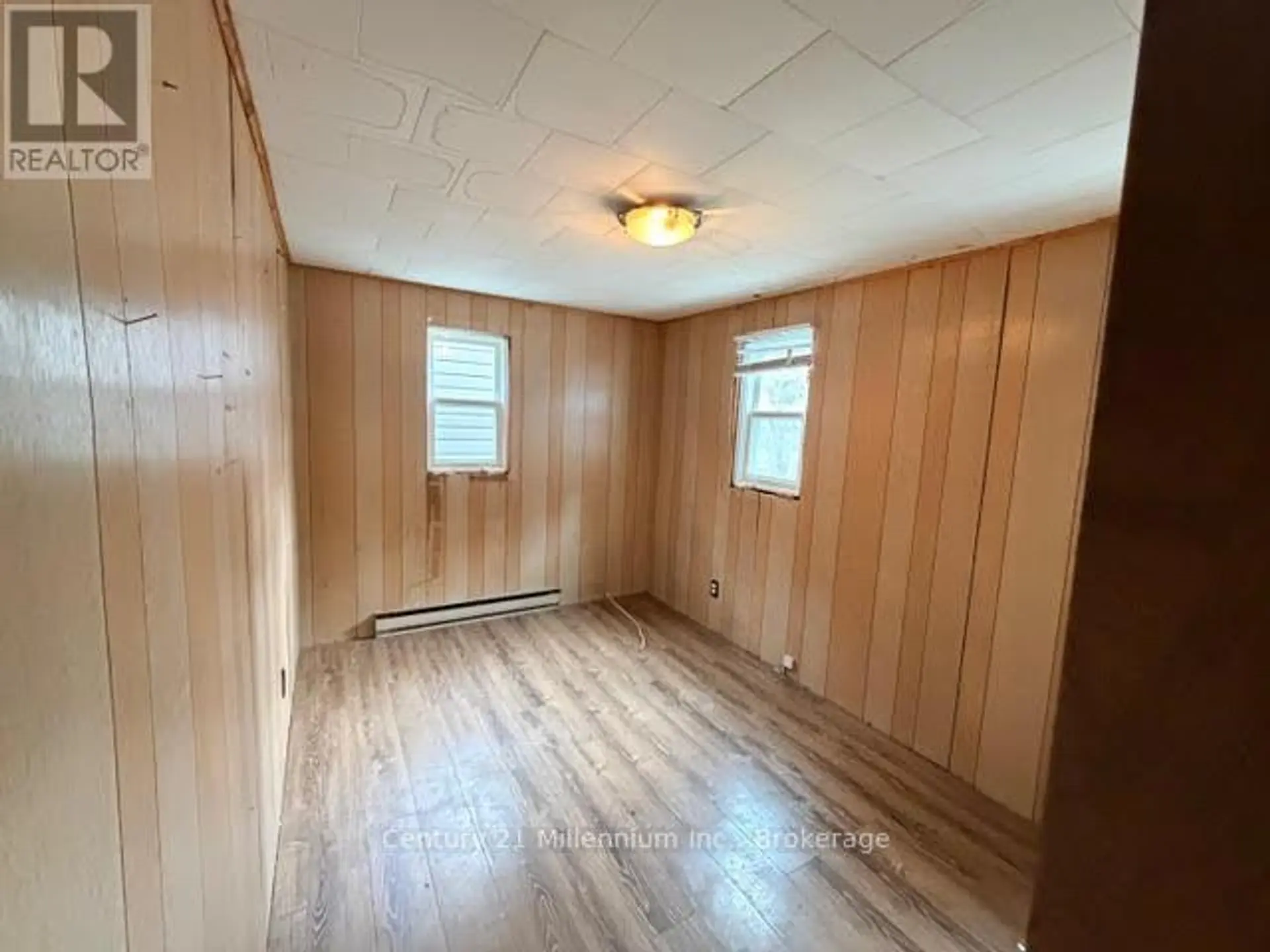 21 74TH STREET S - Image 4