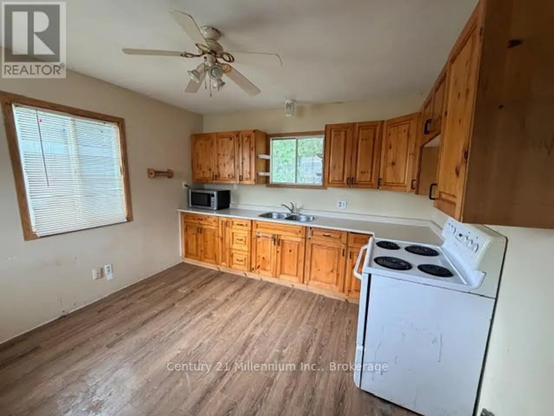 21 74TH STREET S - Image 5