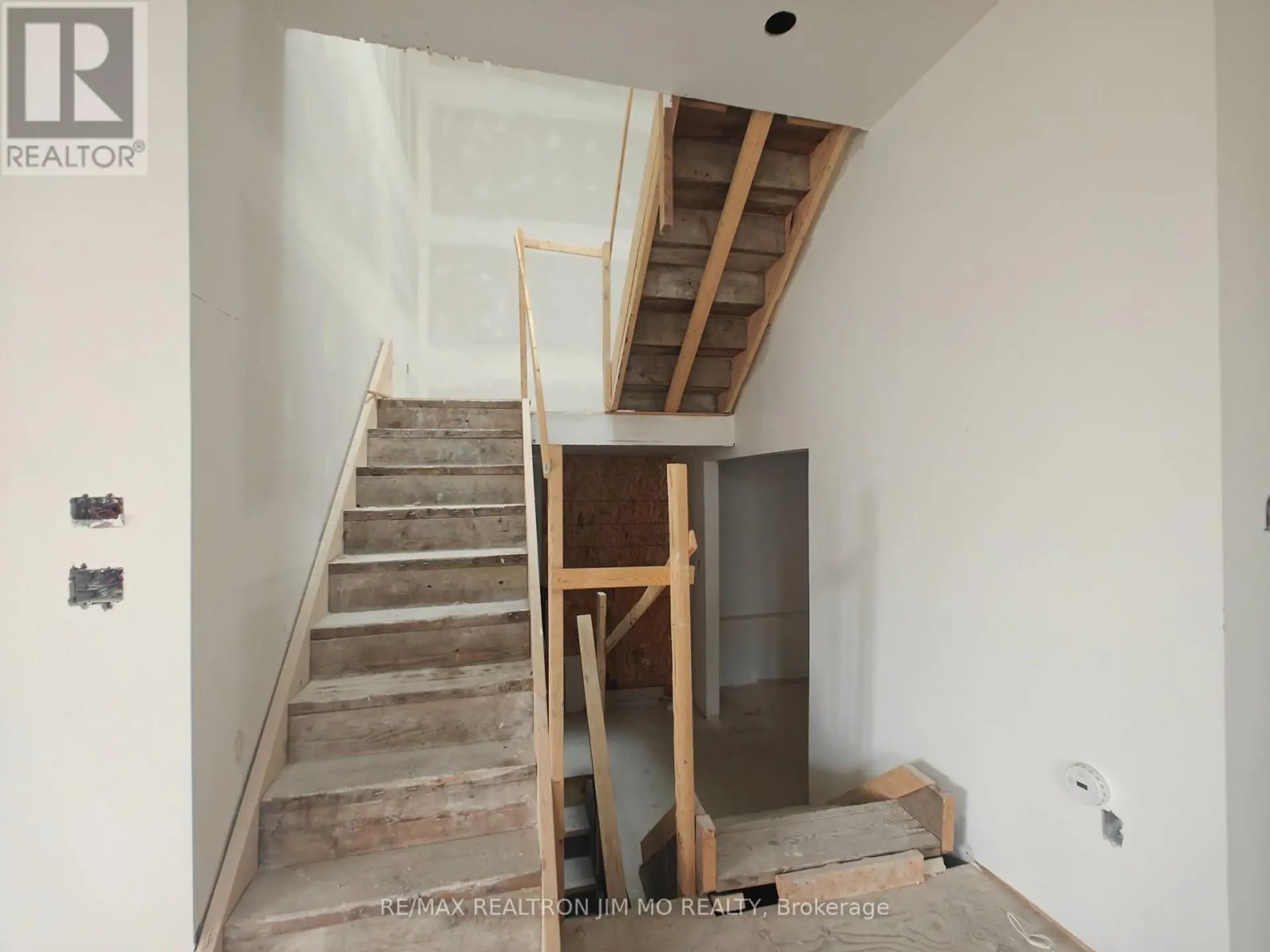 6 COTTON AVENUE - Image 5