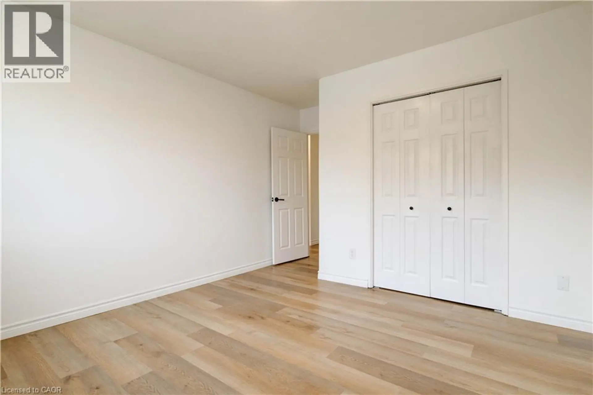 #405 283 FAIRWAY Road N - Image 13