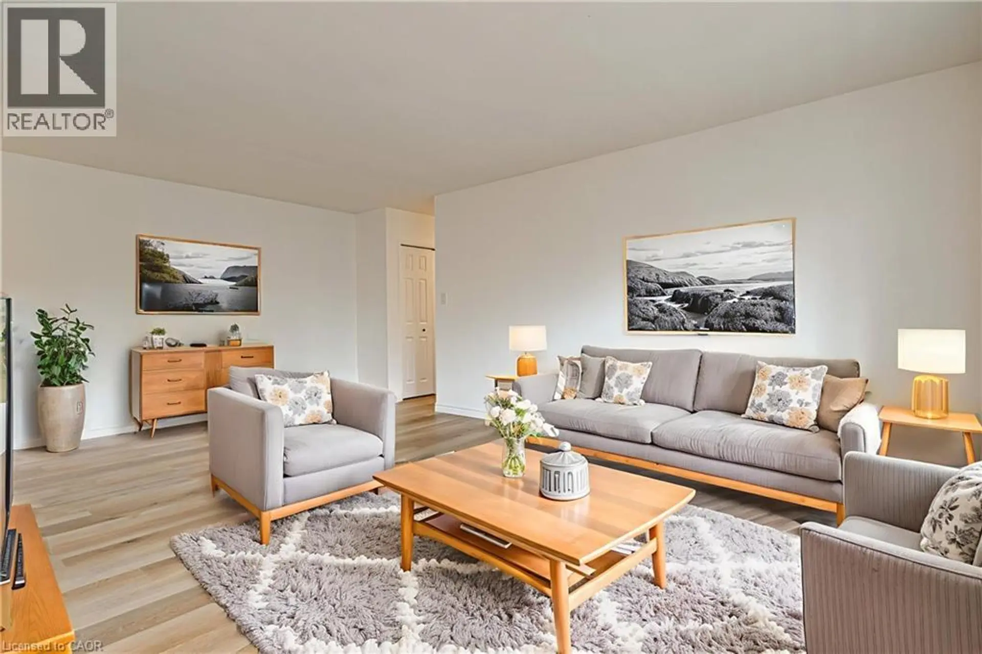 #405 283 FAIRWAY Road N - Image 1
