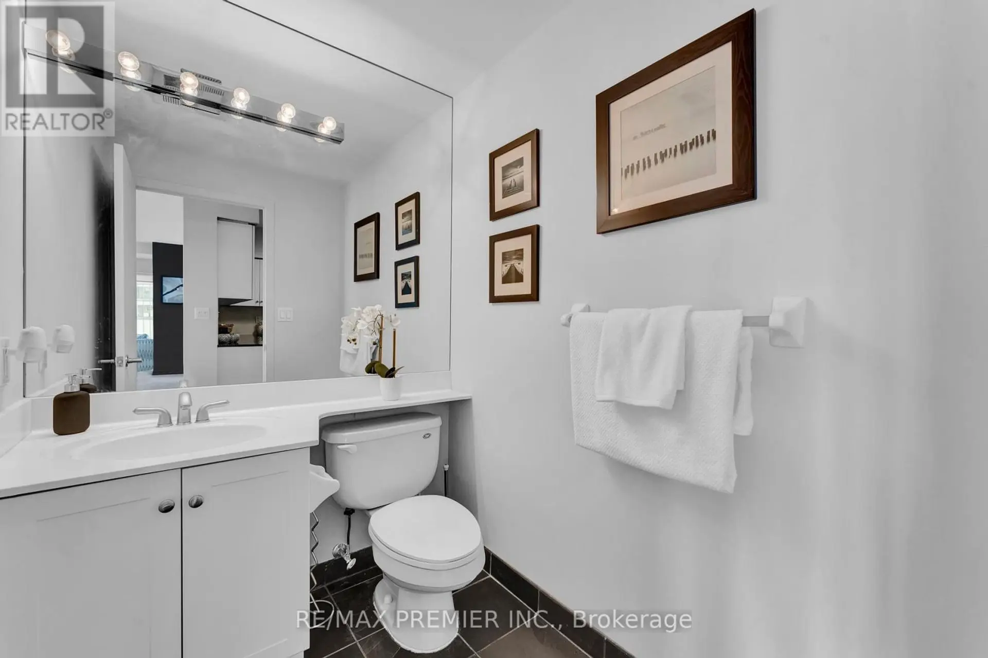 #4407 210 VICTORIA STREET - Image 12