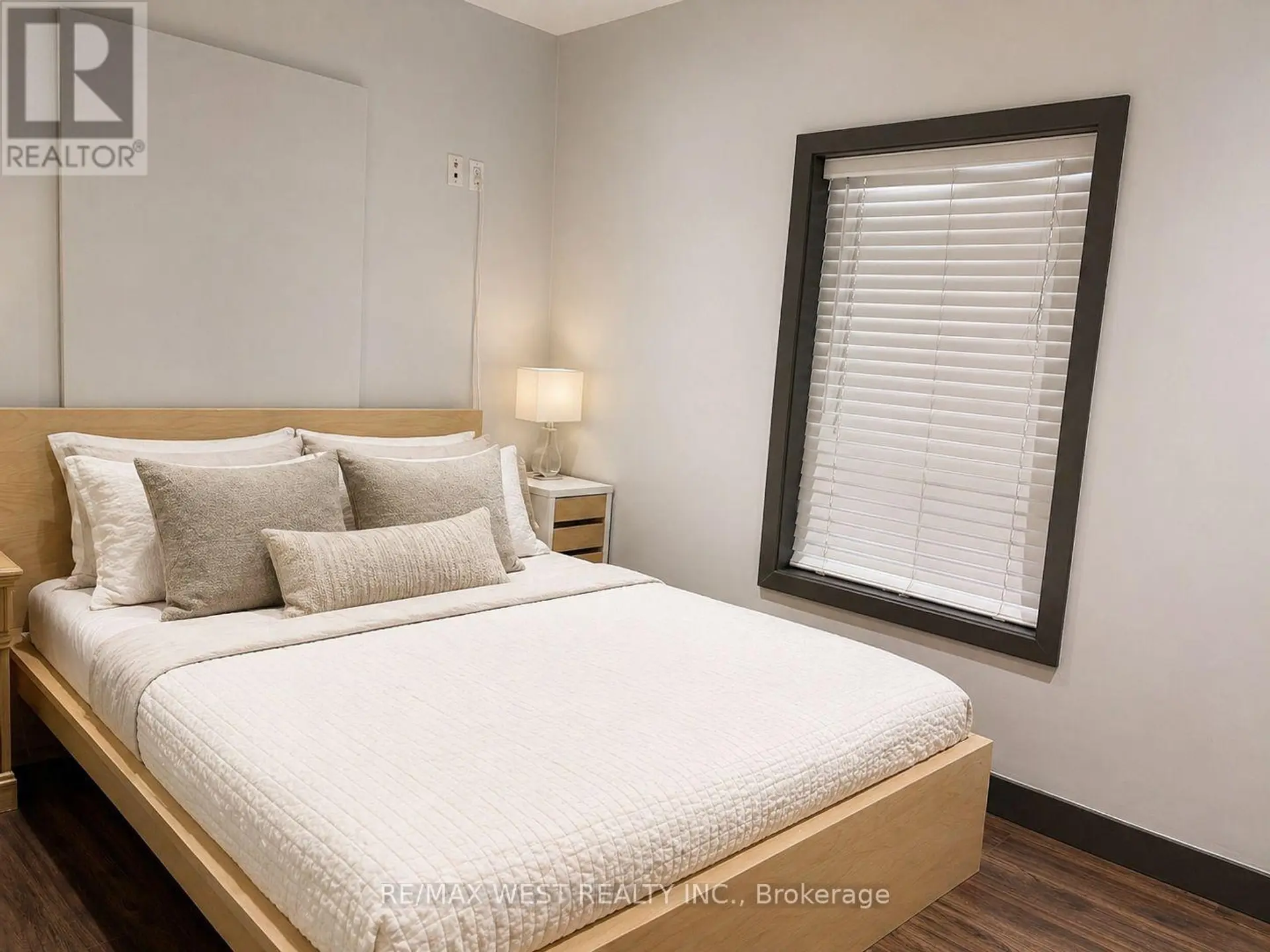 270 BOON AVENUE - Image 10
