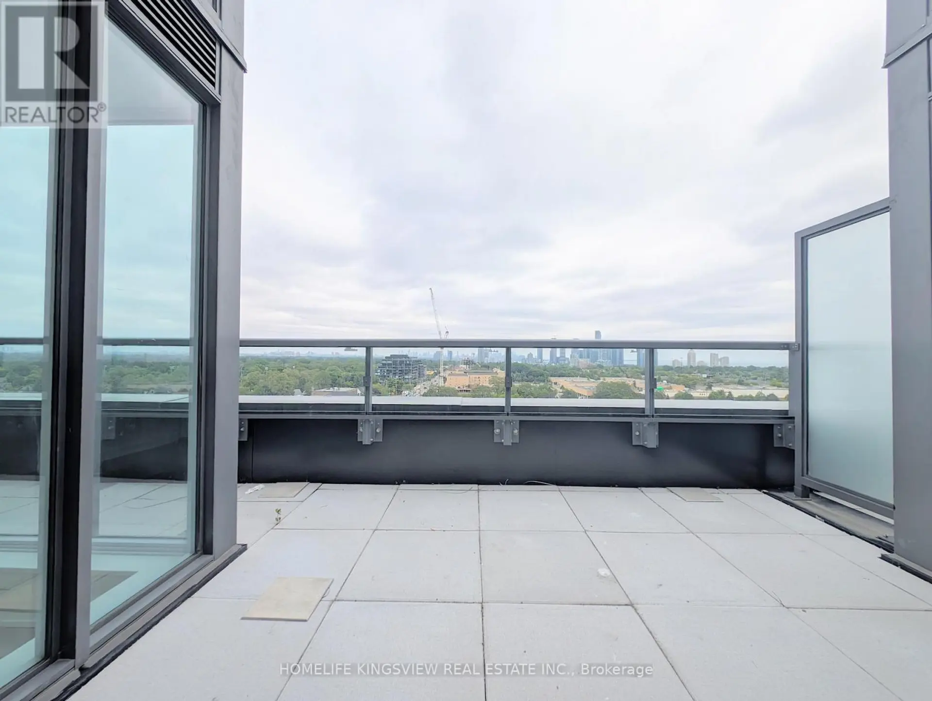 #910 859 THE QUEENSWAY - Image 15