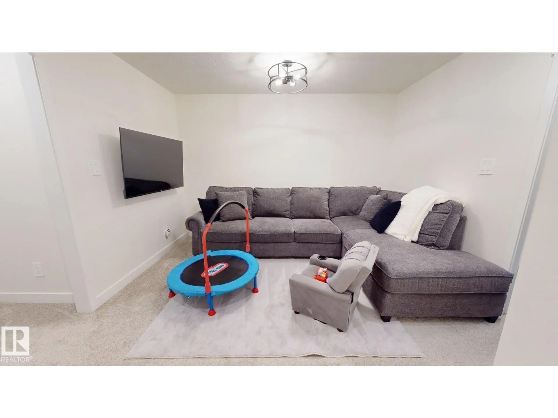 8723 183 AV NW NW - Image 12