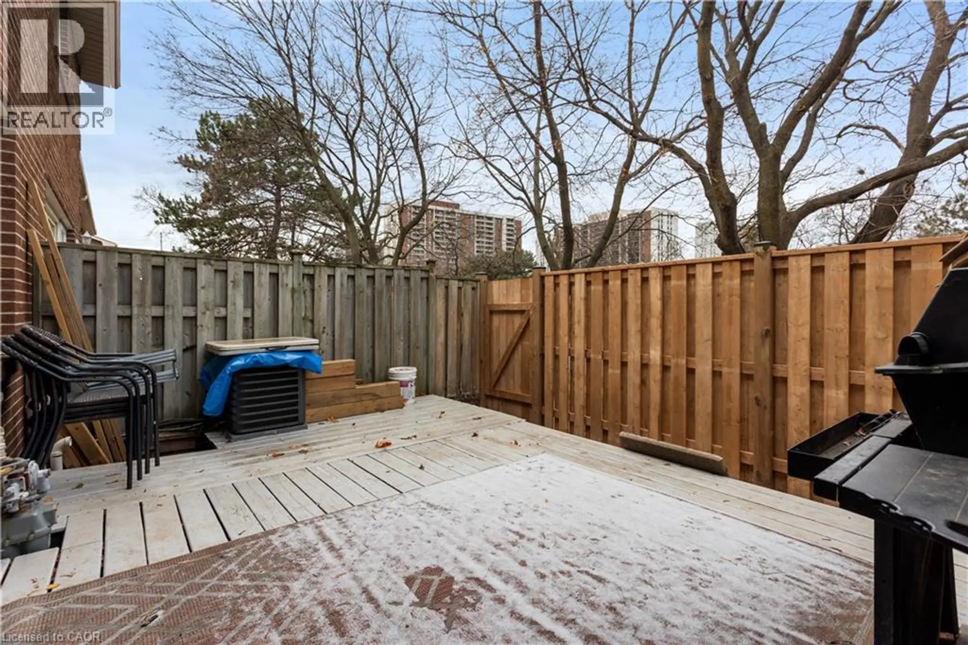 7 EDEN PARK Drive - Image 17