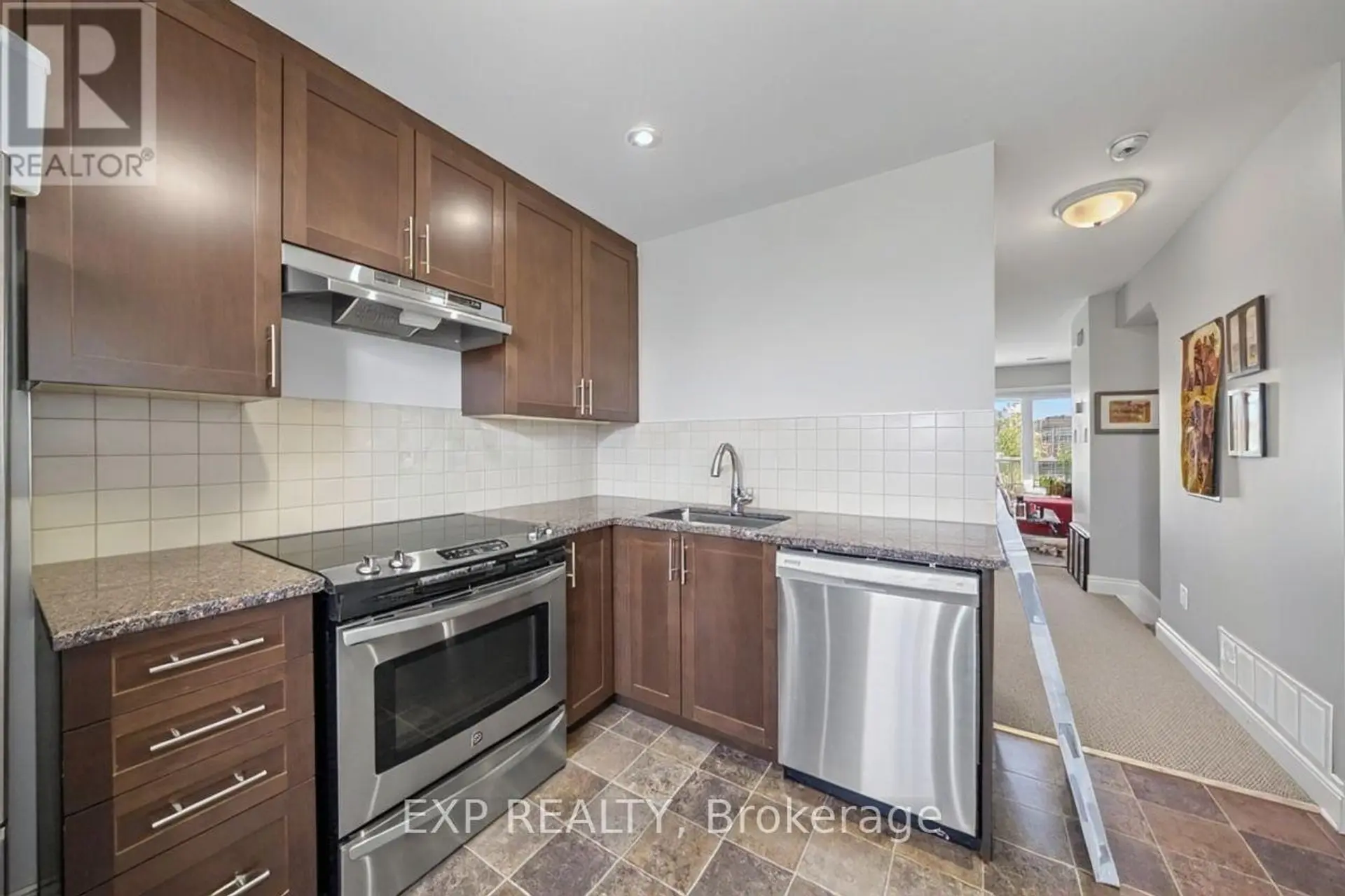 290 ESPIN HEIGHTS - Image 4