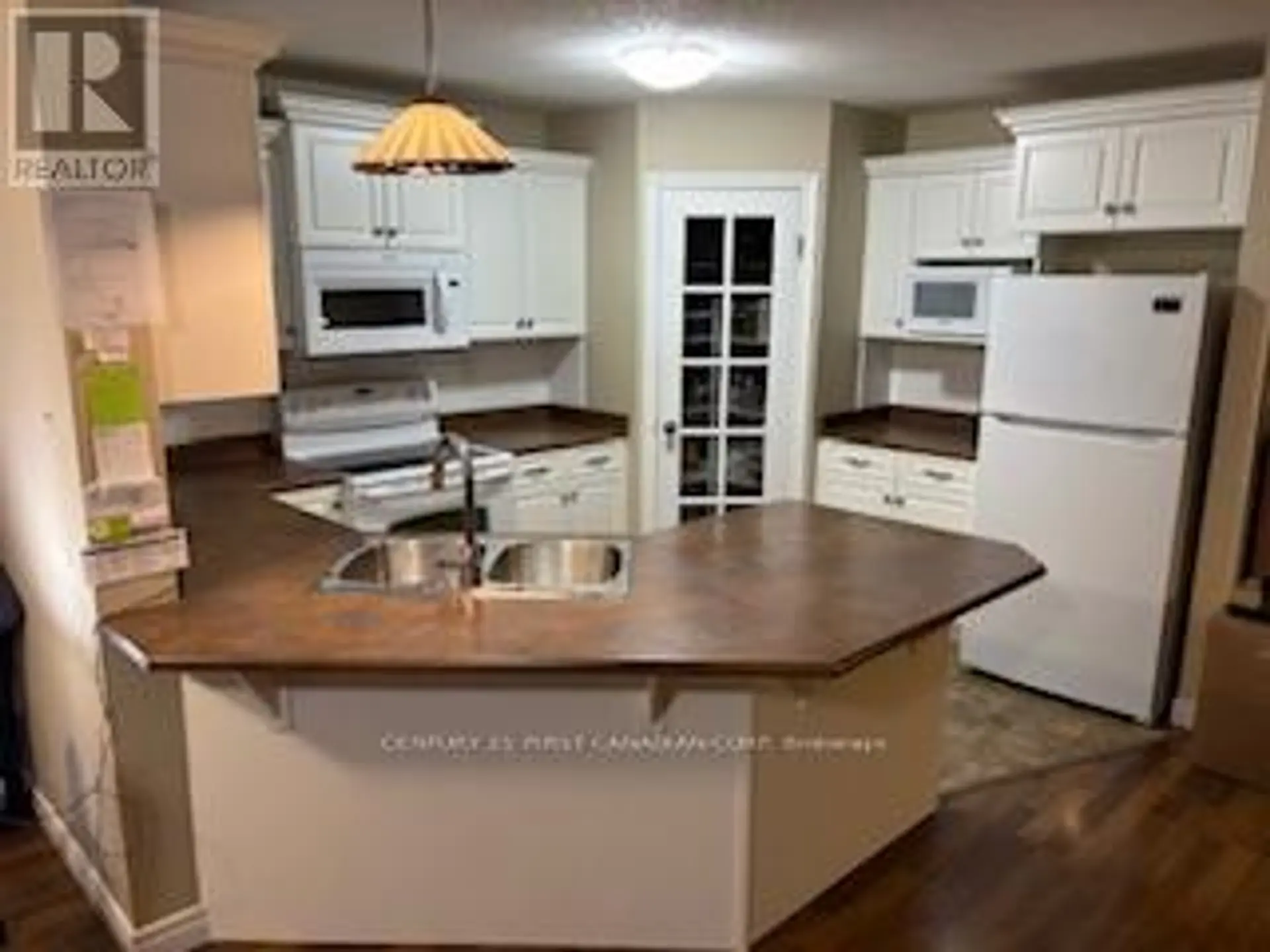 4 SOUTHGATE PARKWAY - Image 2
