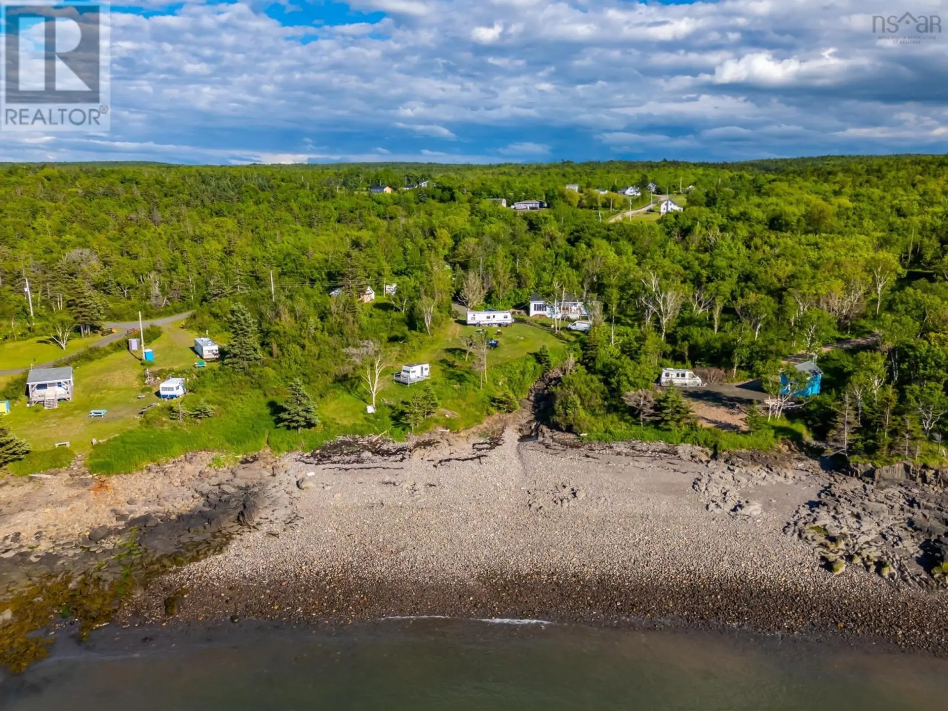 7 Sunset Avenue - Image 4