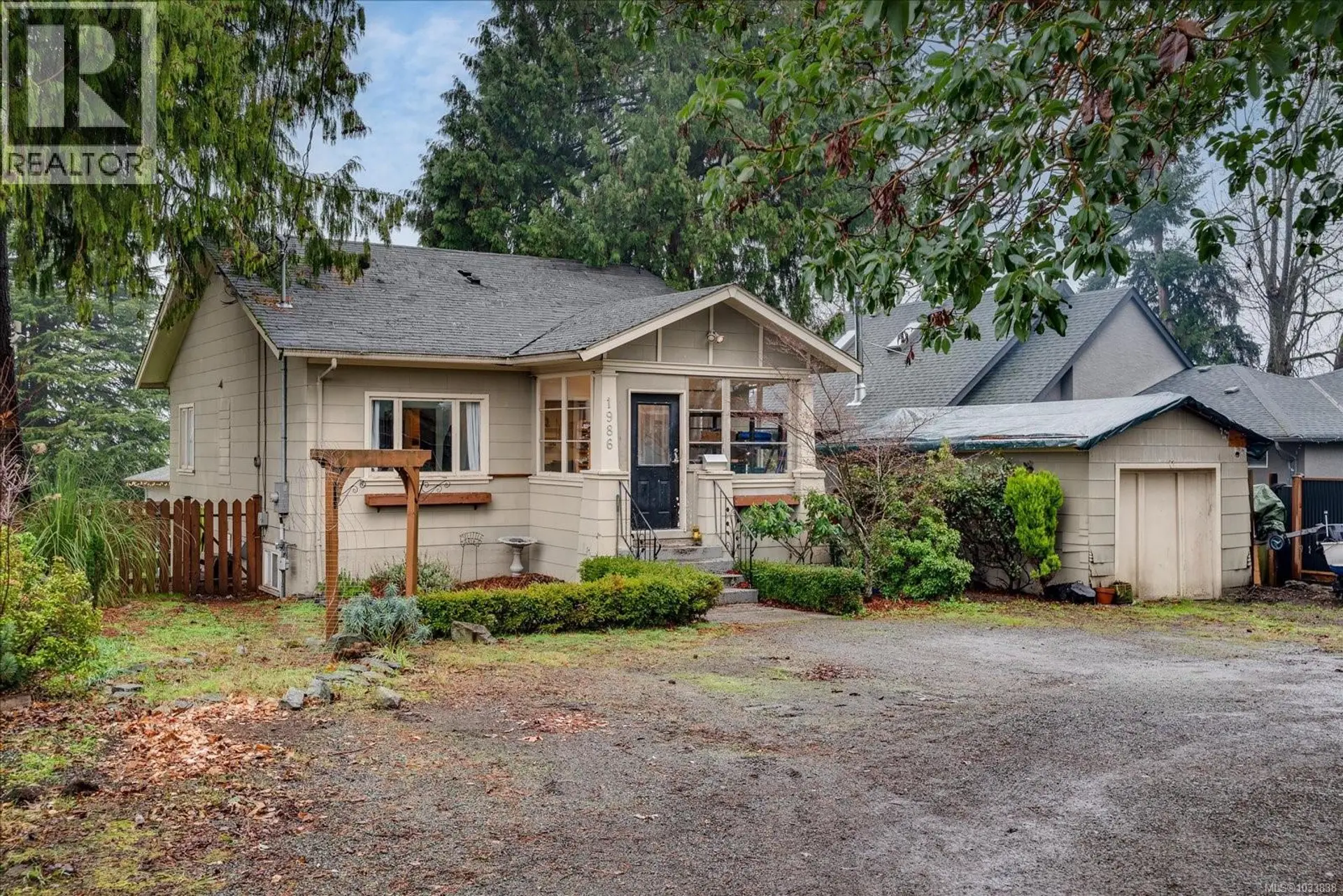 Property at 1986 Estevan Rd, Nanaimo, BC
