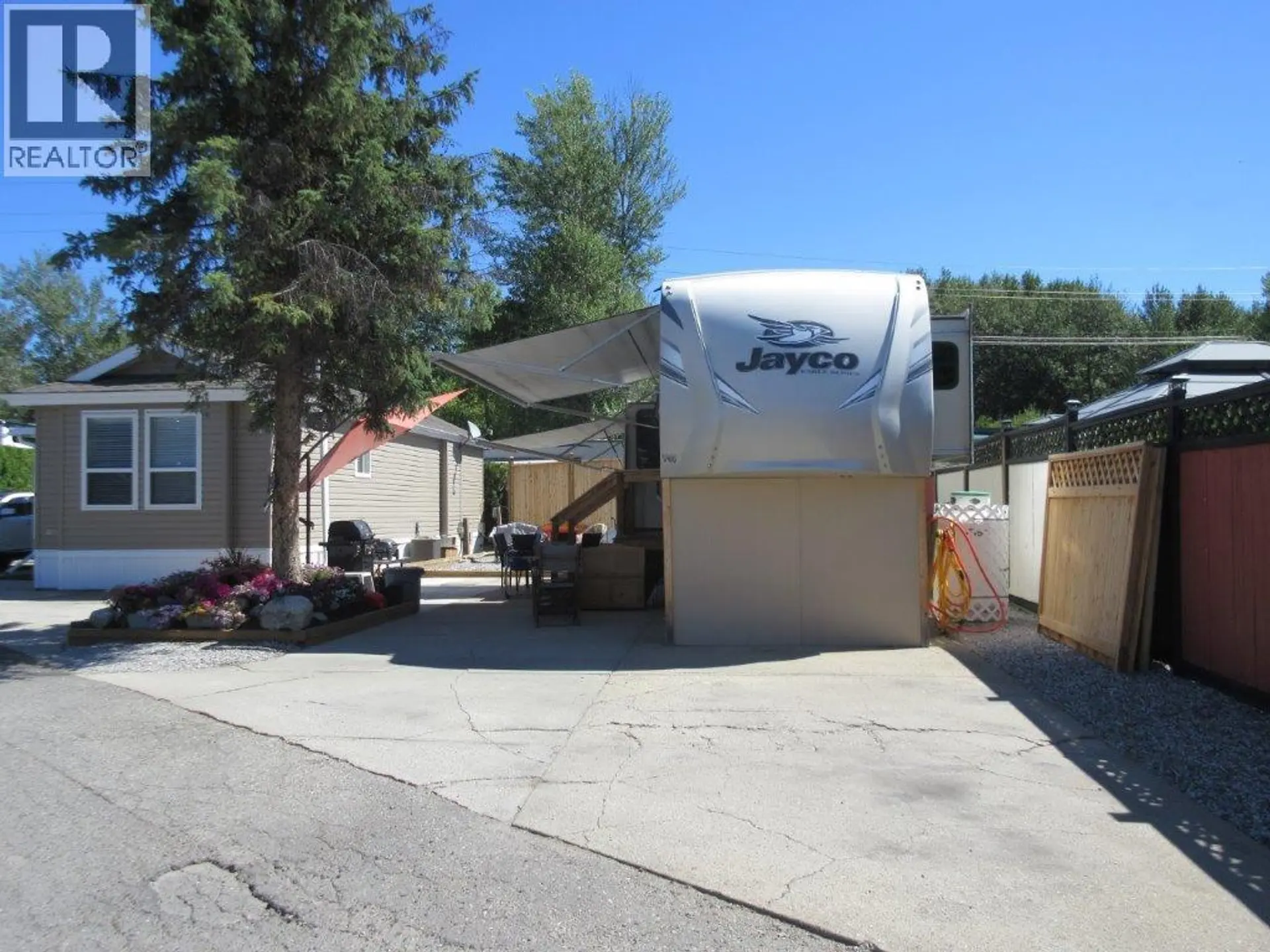 #366 415 Commonwealth Road - Image 1