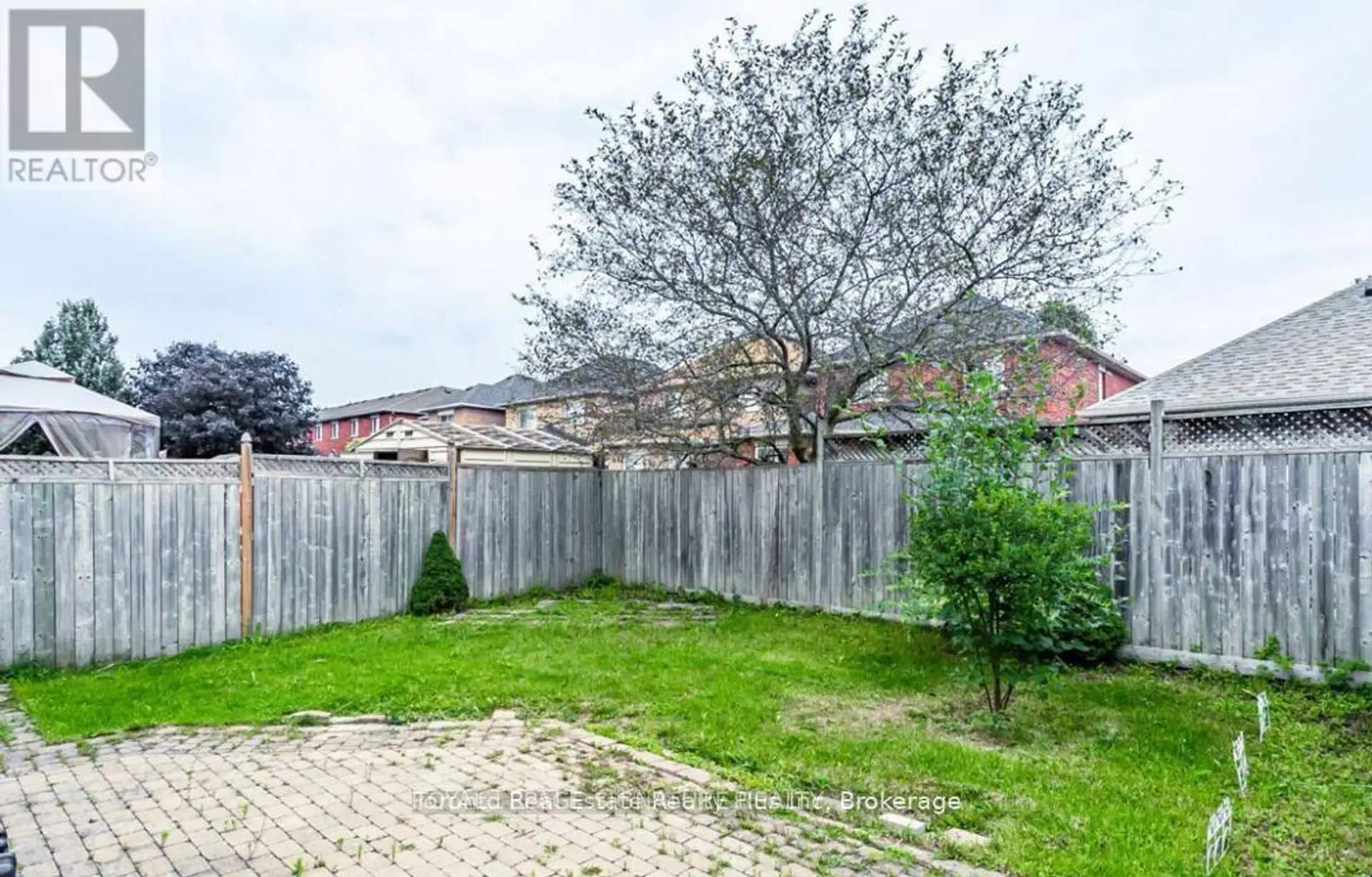 18 PRESTON AVENUE - Image 12