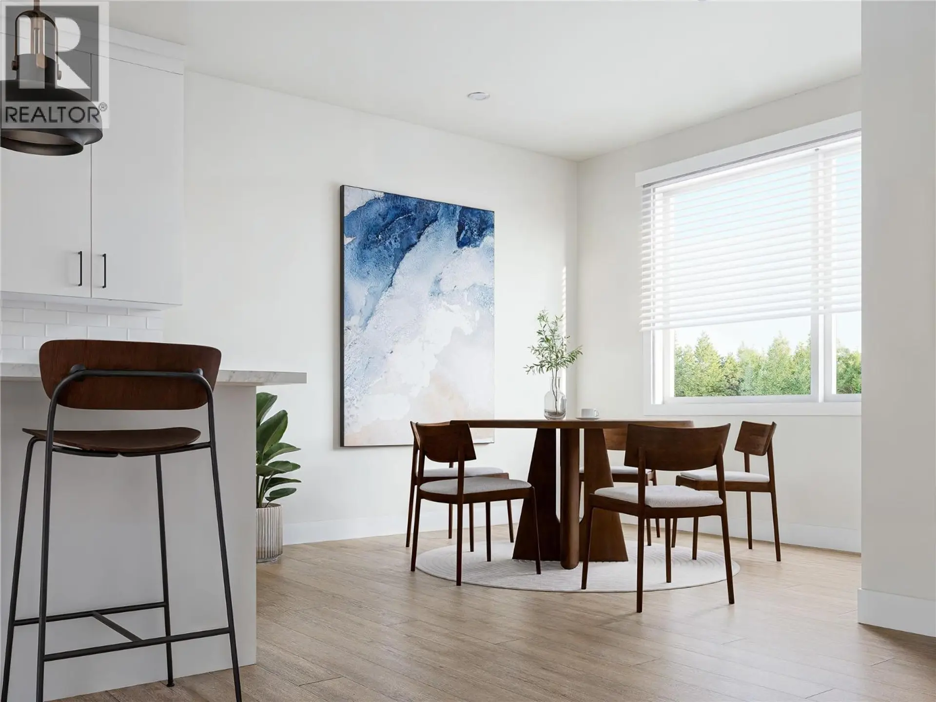 #8 222 Temple Street - Image 6