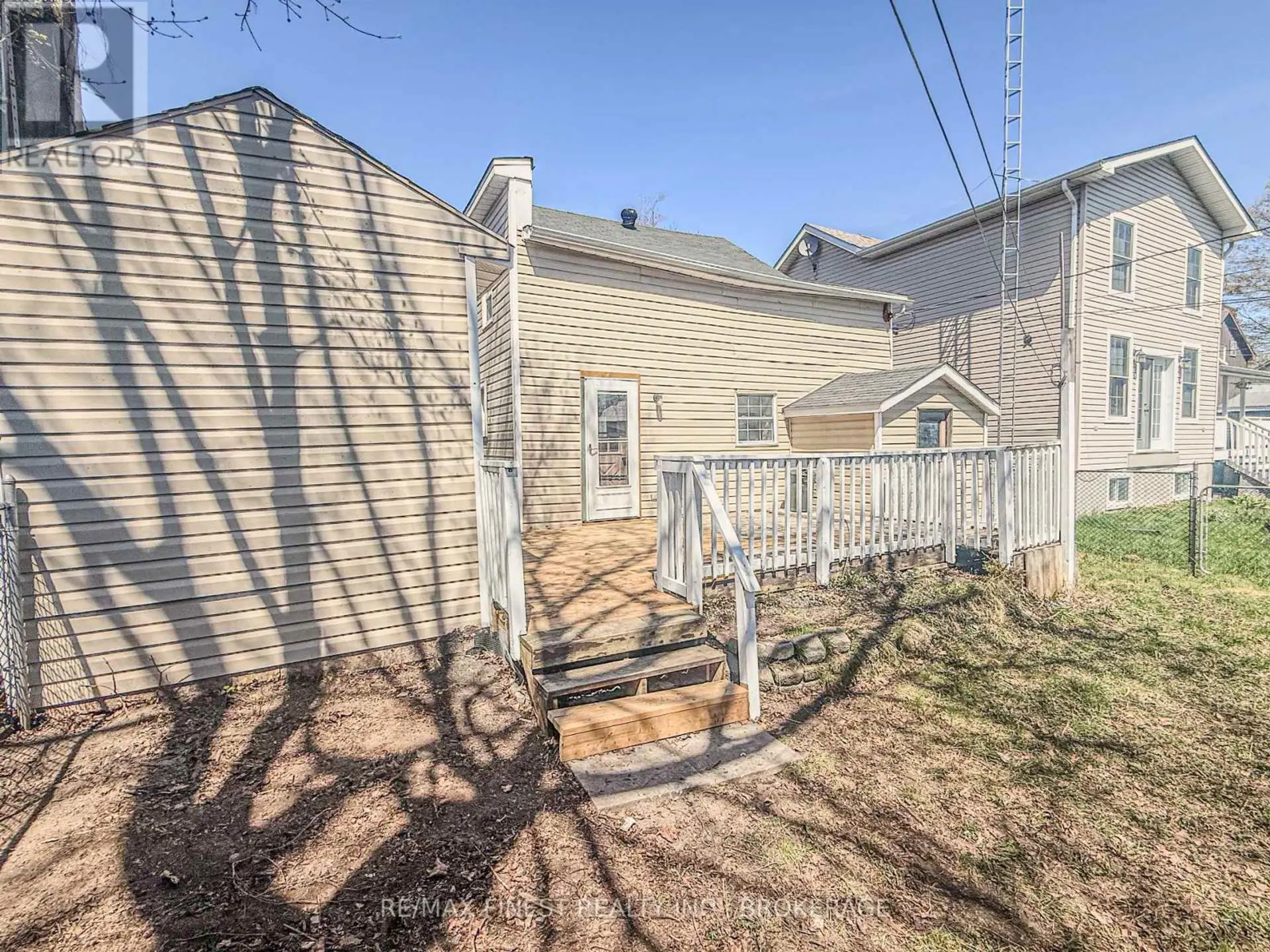 215 BROCK STREET - Image 14