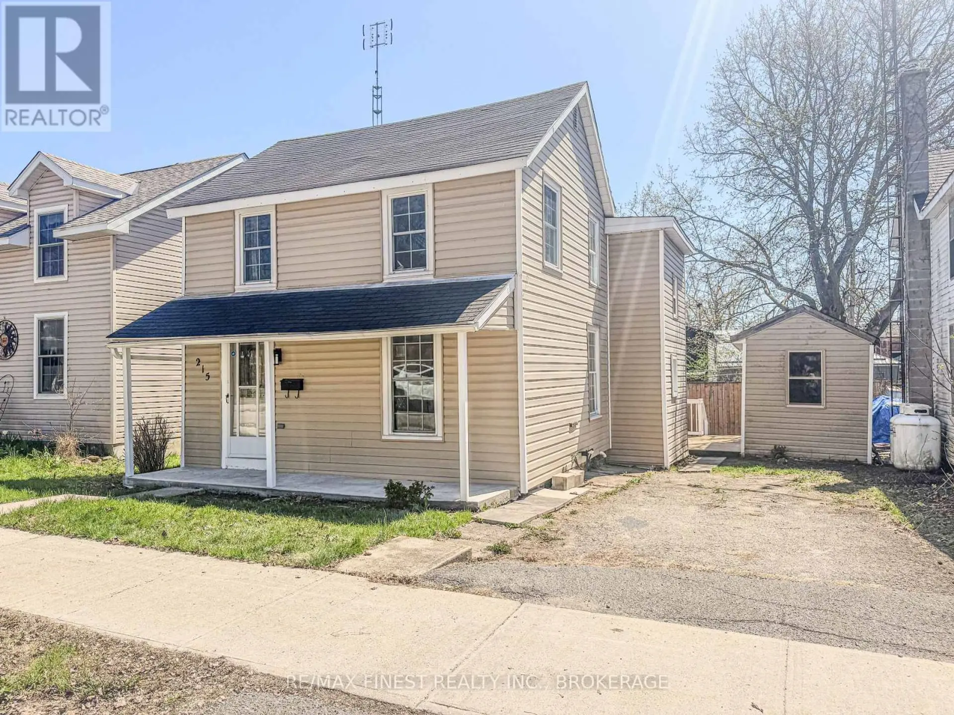 215 BROCK STREET - Image 3