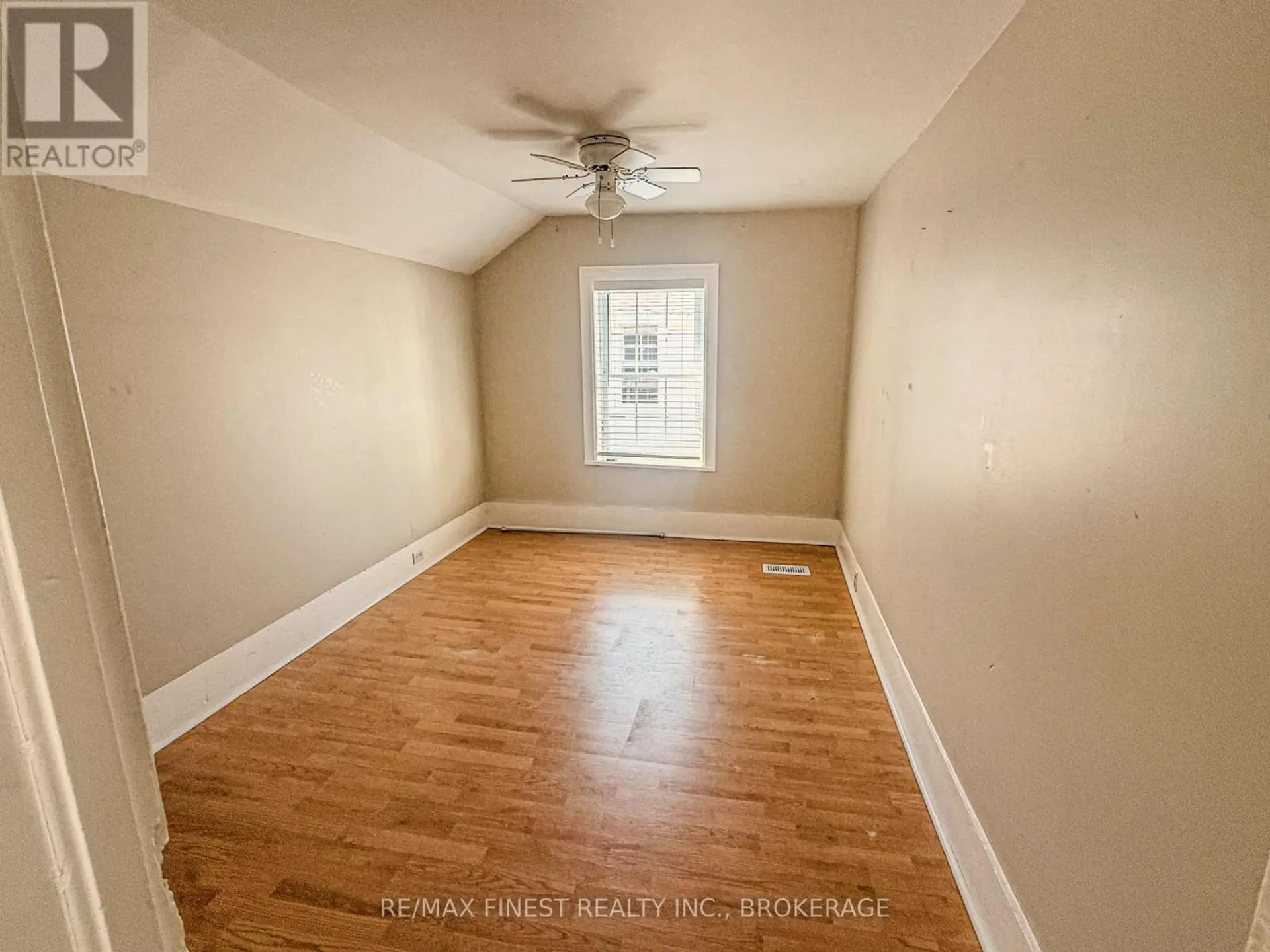 215 BROCK STREET - Image 9