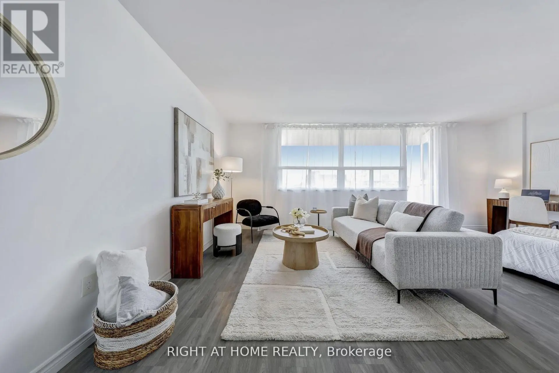 #908 40 HOMEWOOD AVENUE - Image 12