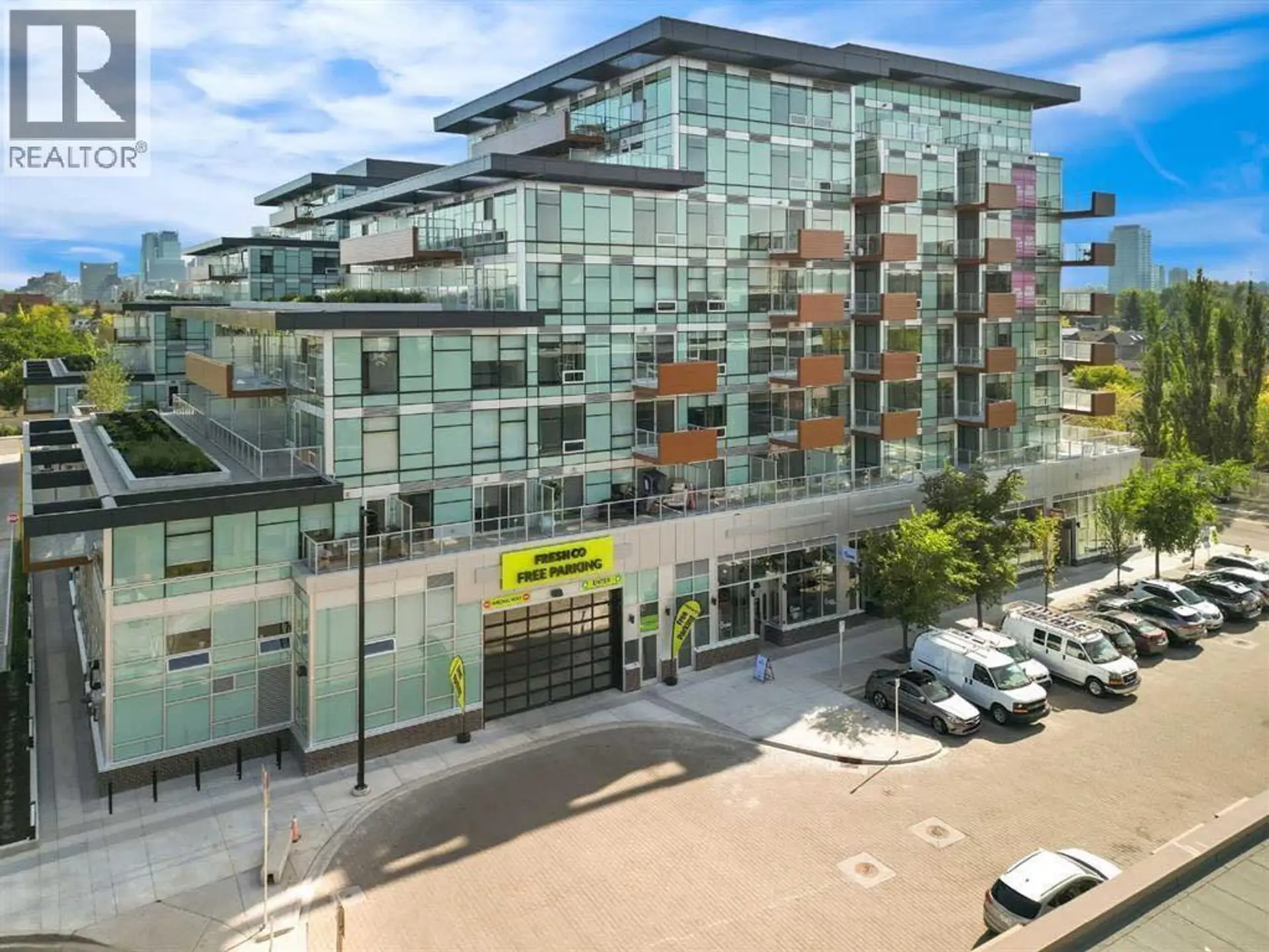 #447 110 18A Street NW - Image 1