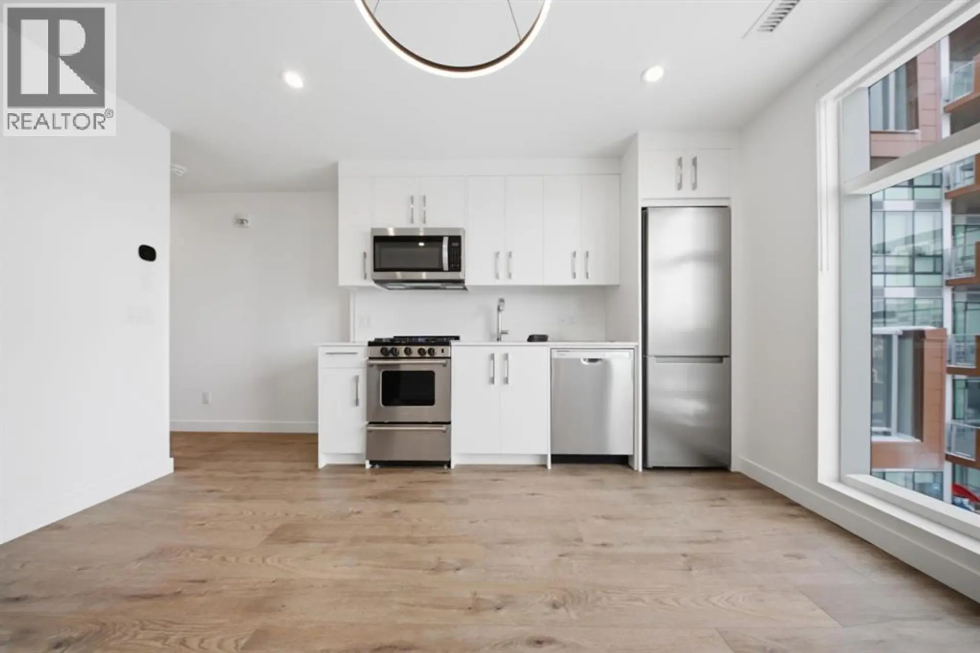 #447 110 18A Street NW - Image 13