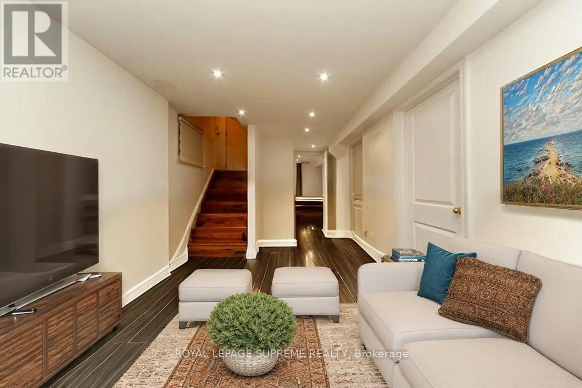 109 REGINA AVENUE - Image 11