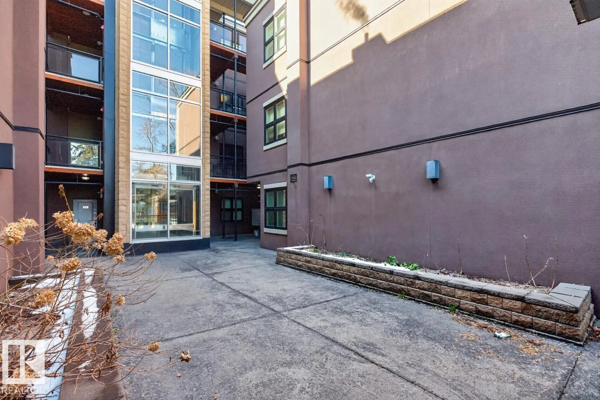 #102 10811 72 AV NW - Image 14