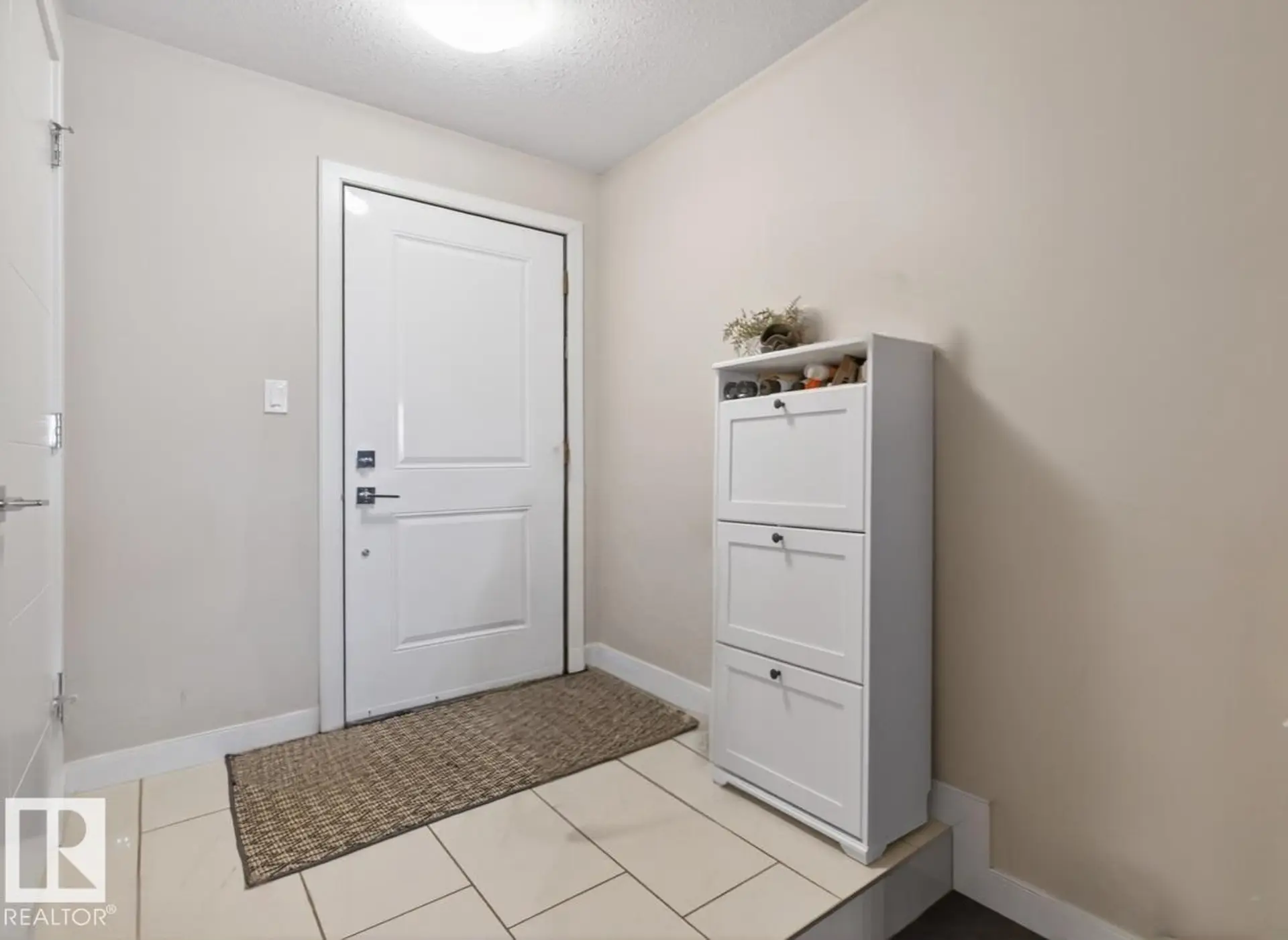 #102 10811 72 AV NW - Image 9