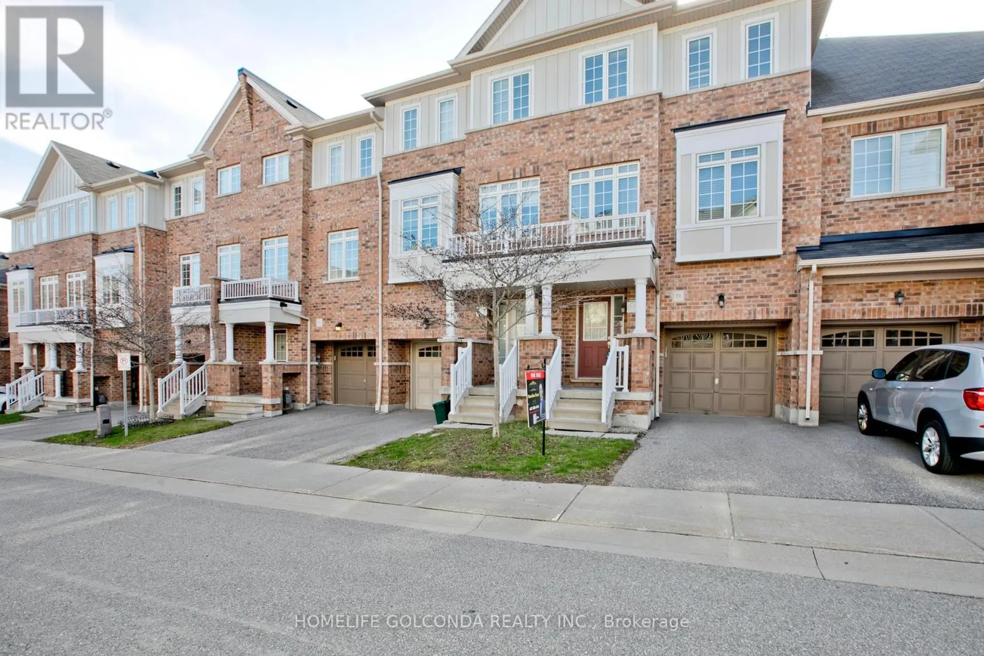 14 FANNY GROVE WAY - Image 1