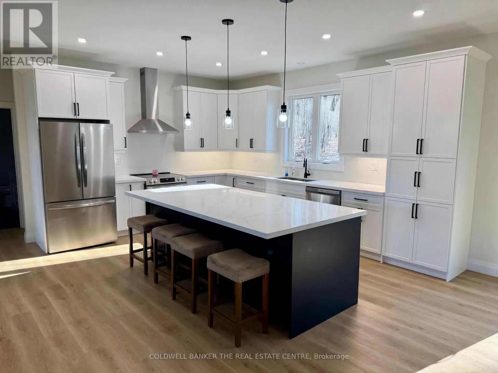 16 MILLIES WAY - Image 2