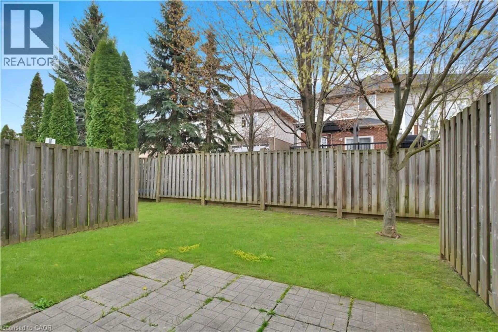 #43 60 CLOVERLEAF Drive - Image 7