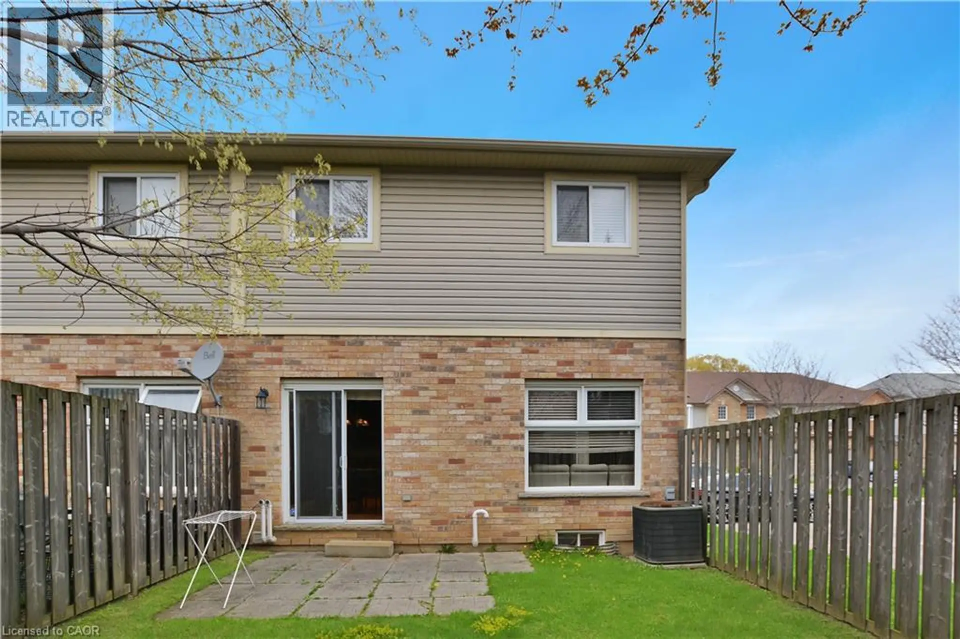 #43 60 CLOVERLEAF Drive - Image 8