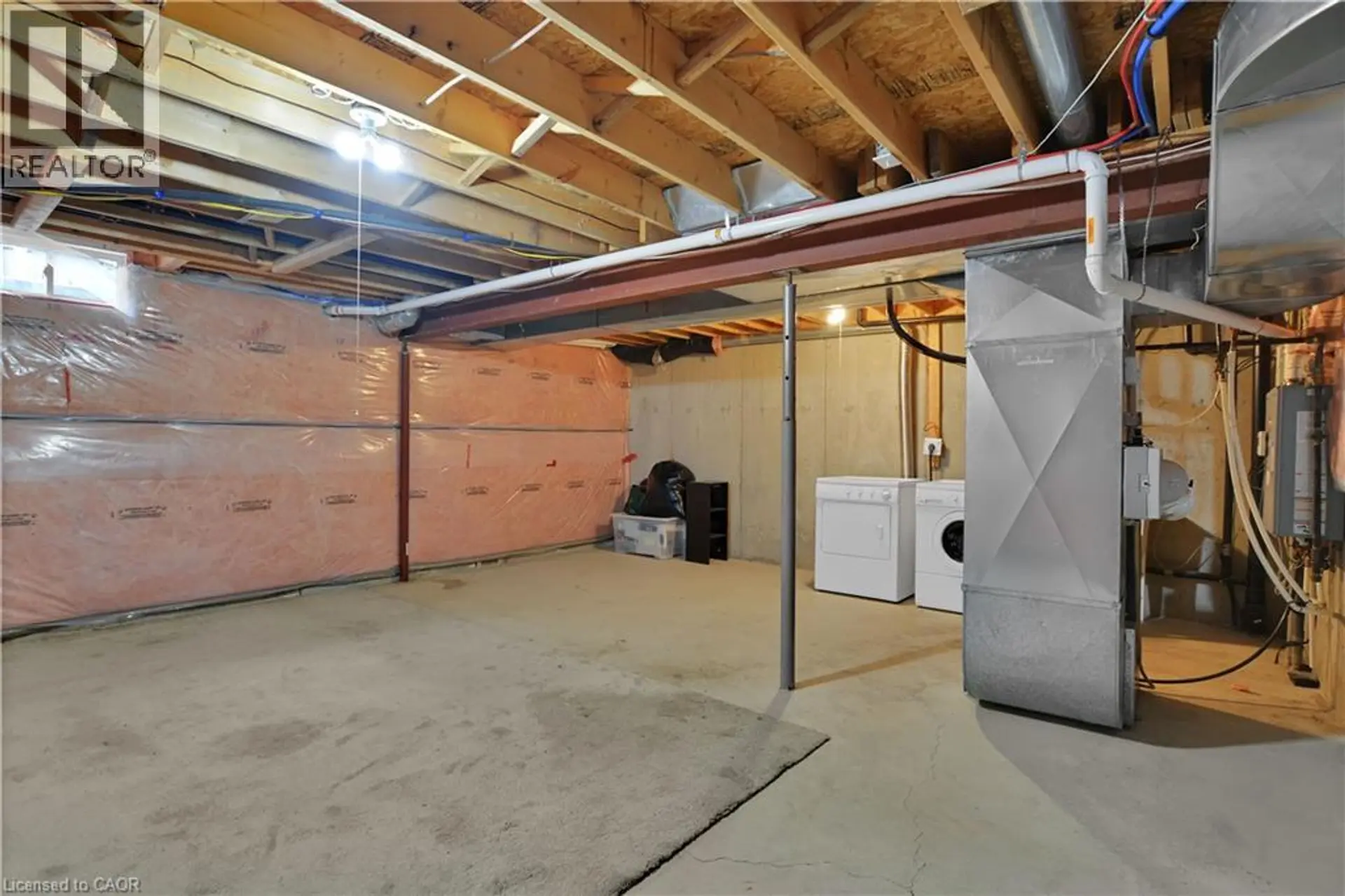 #43 60 CLOVERLEAF Drive - Image 9