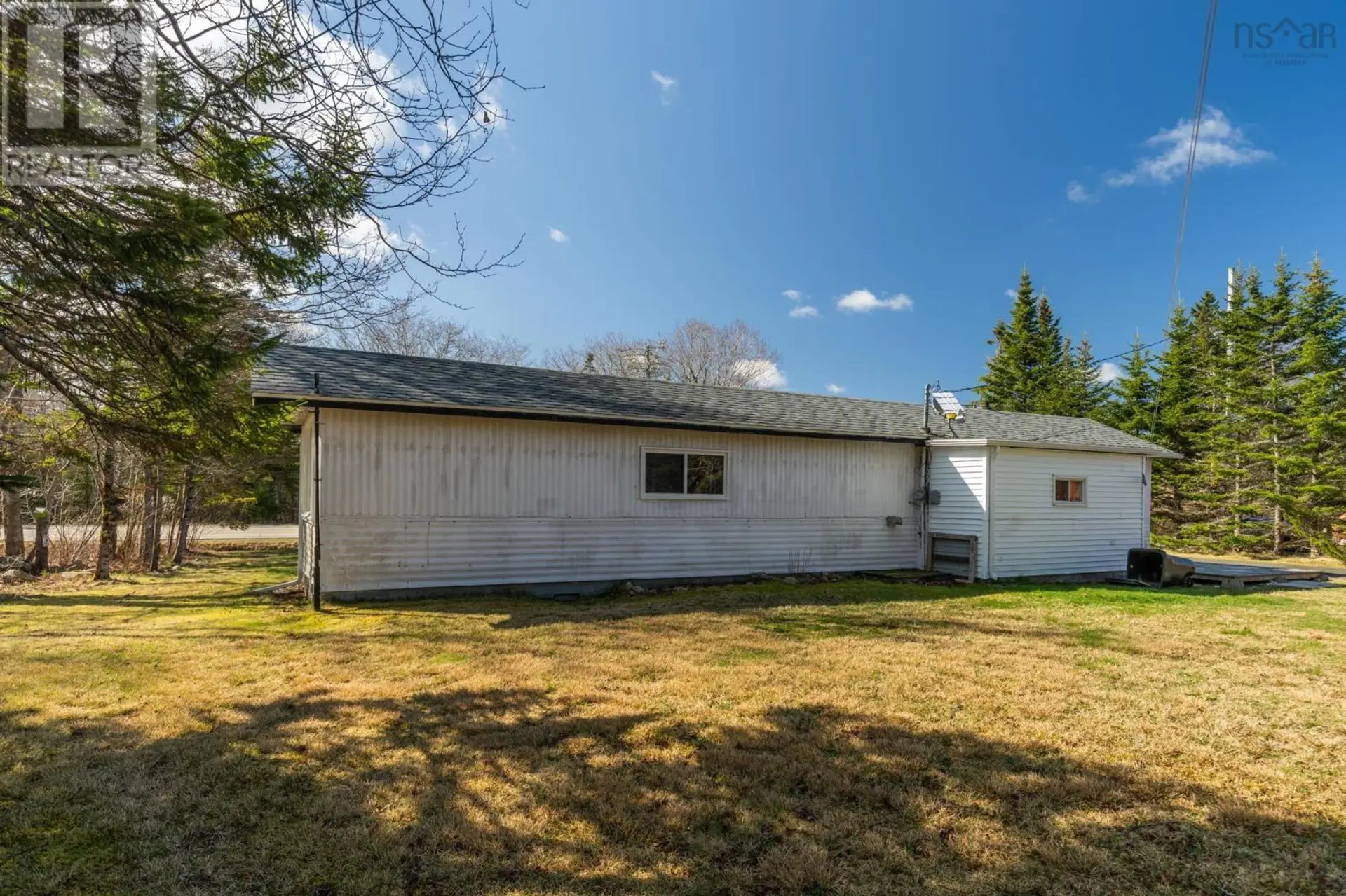 337 Highway 334 - Image 17
