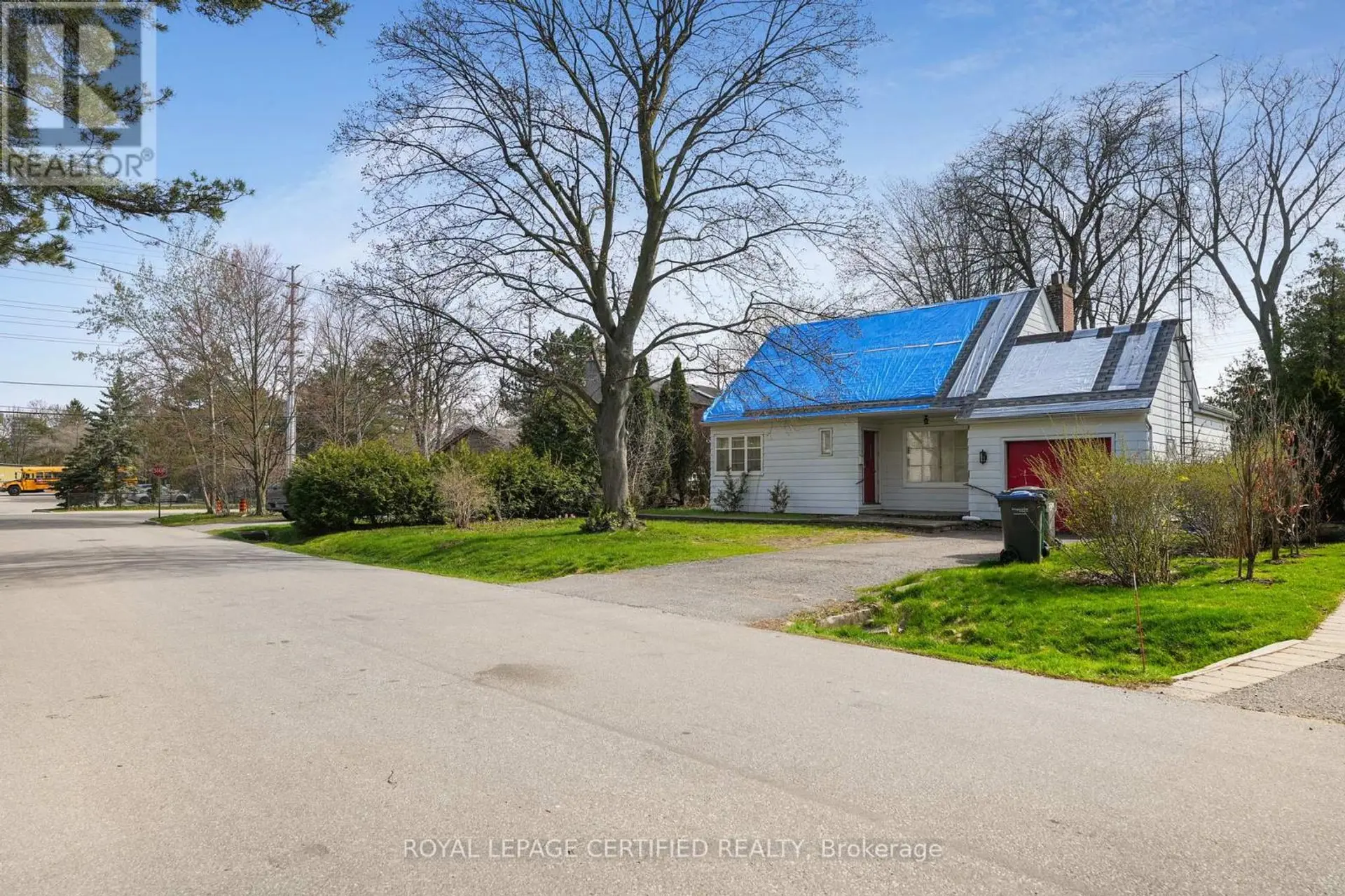 1348 HOLLYROOD AVENUE - Image 3