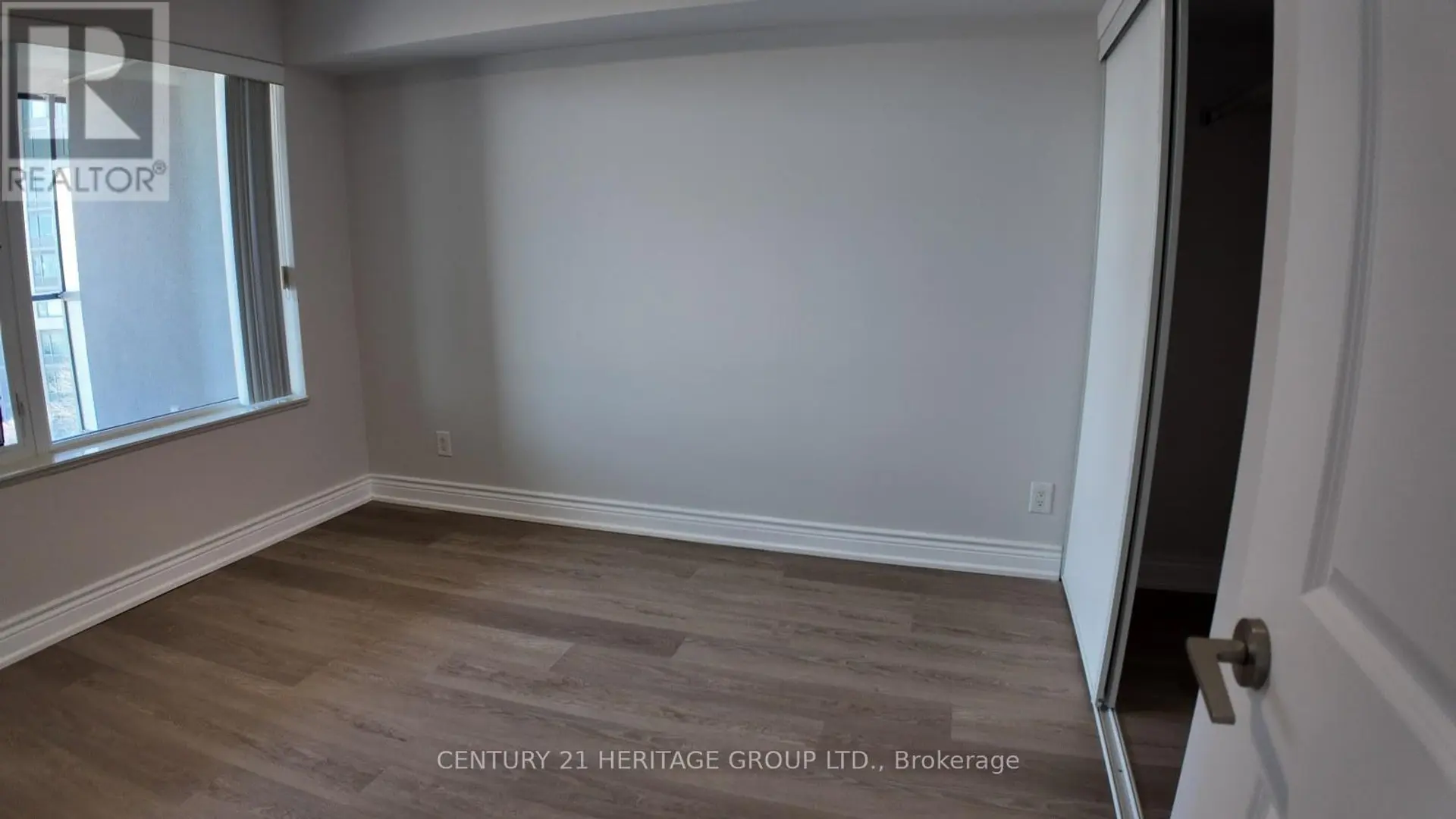 #601 233 SOUTH PARK ROAD - Image 12