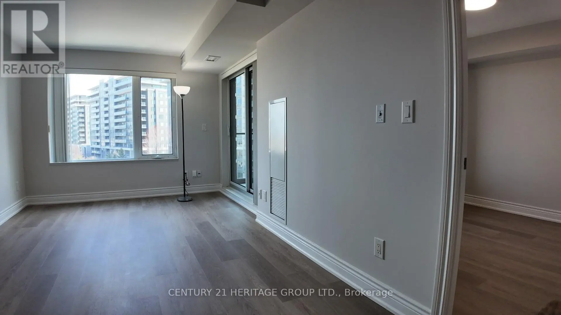 #601 233 SOUTH PARK ROAD - Image 9