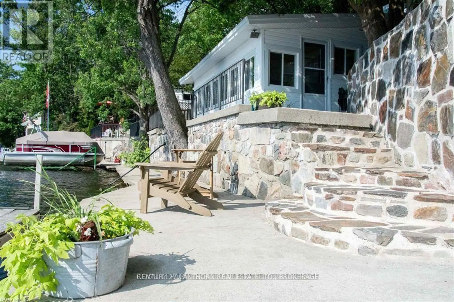 7 SOUTH SHORE DRIVE - Image 1