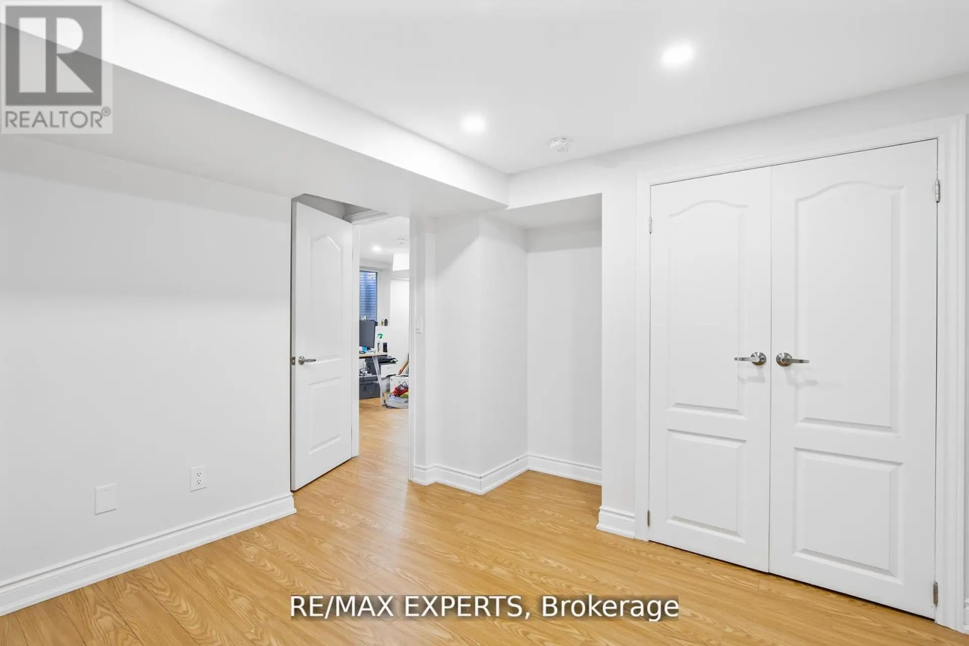 36 ELDERWOOD PLACE - Image 4
