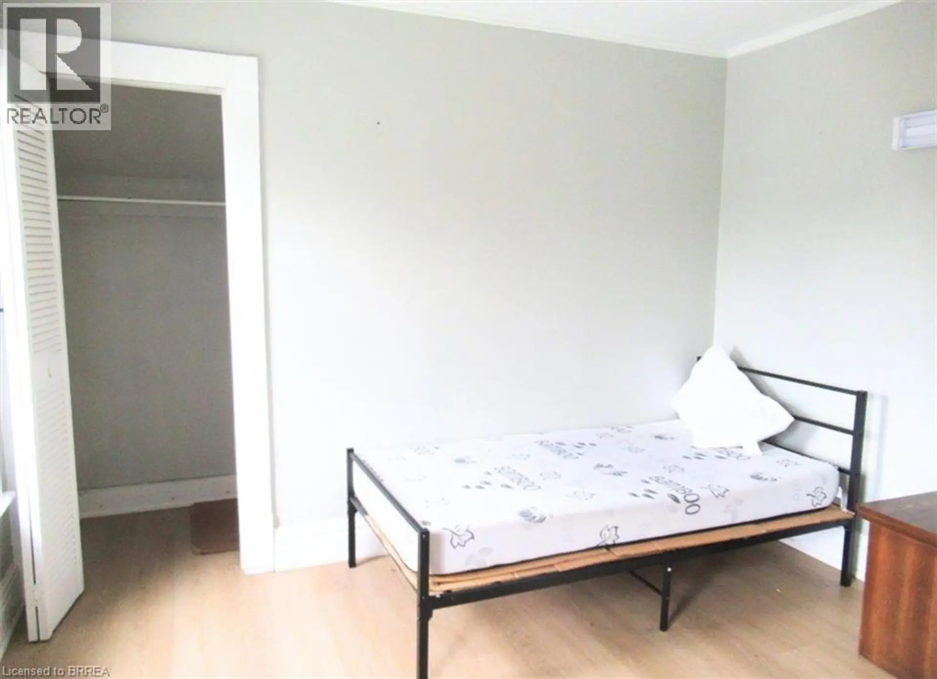 196 WELLINGTON Street - Image 17